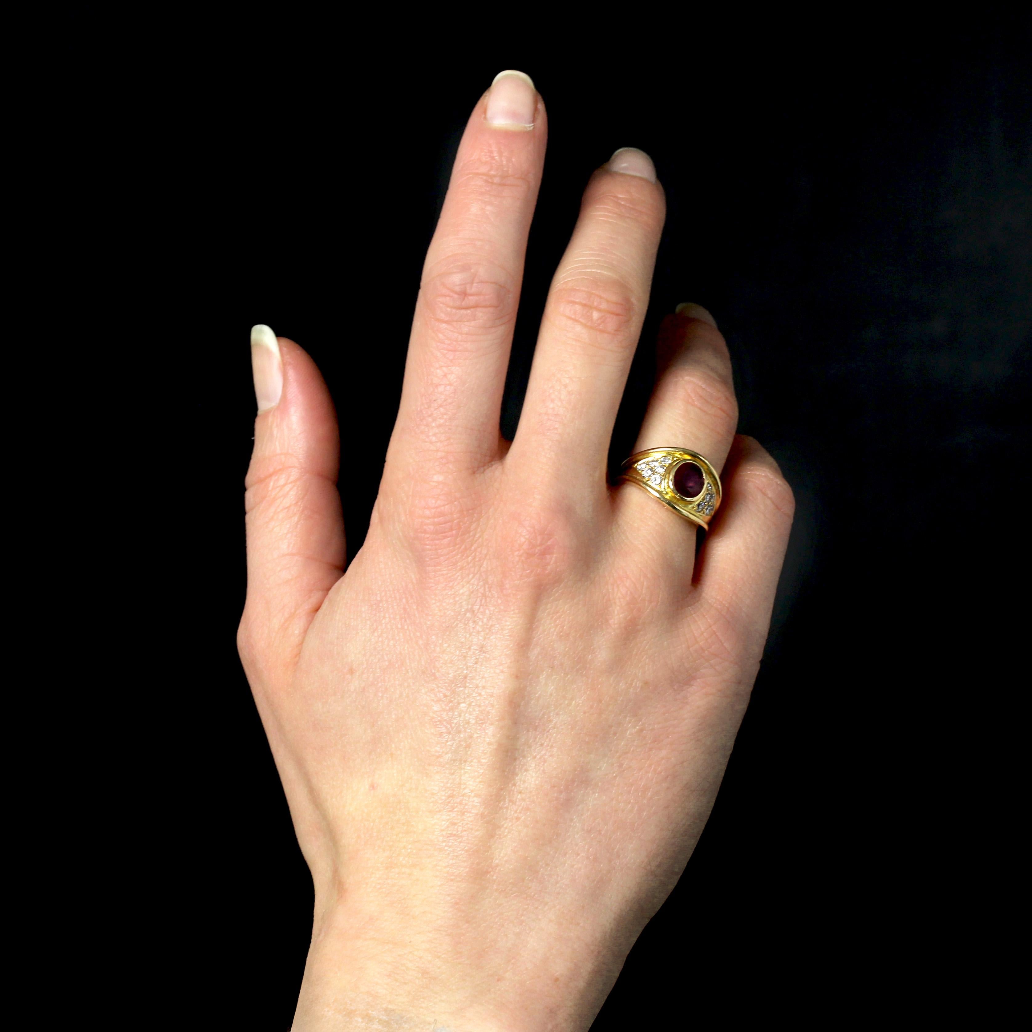 Modern Ruby Diamonds 18 Karat Yellow Gold Large Ring In Excellent Condition For Sale In Poitiers, FR