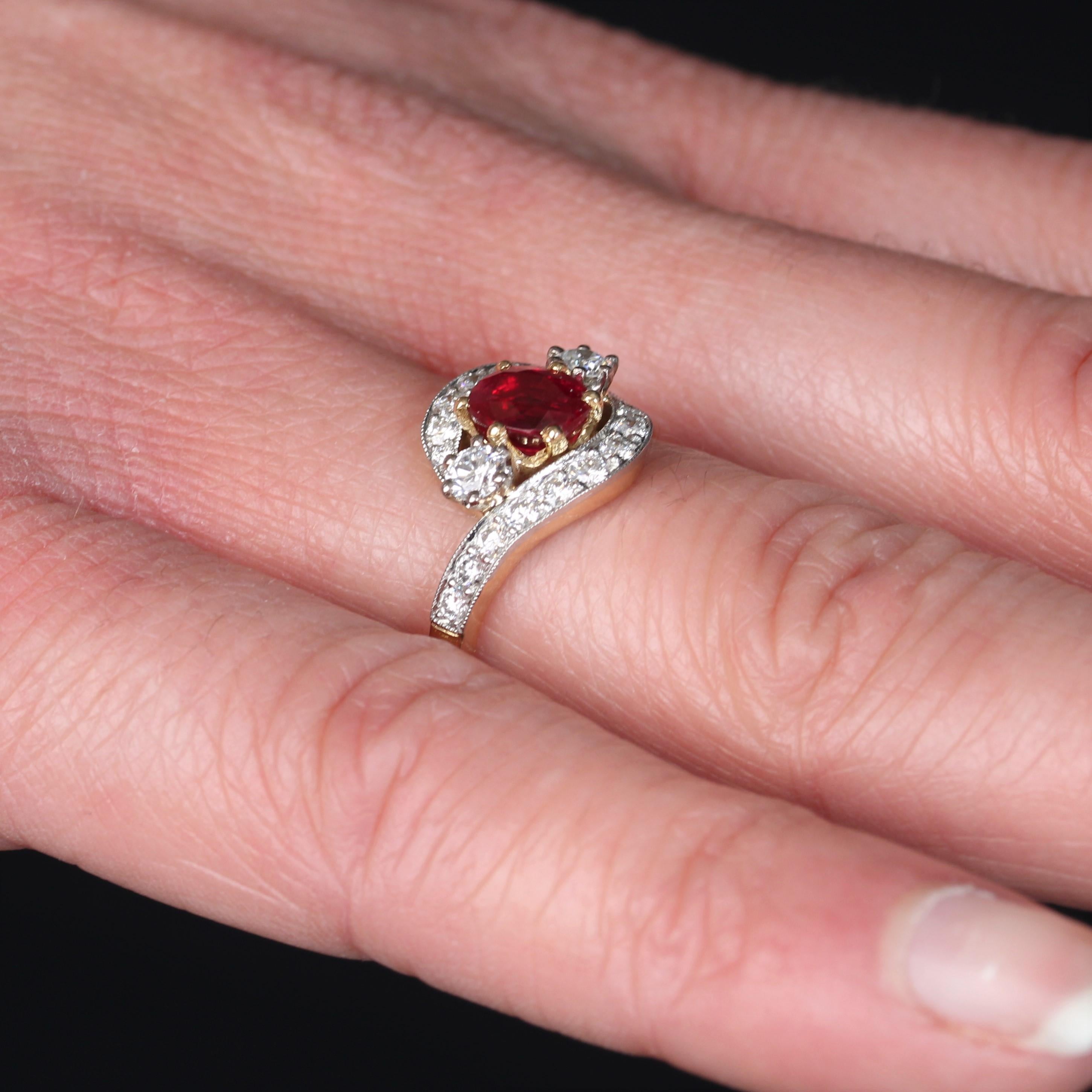Moderner Rubin-Diamant-Ring aus 18 Karat Gelbgold und Platin mit Wirbel 5