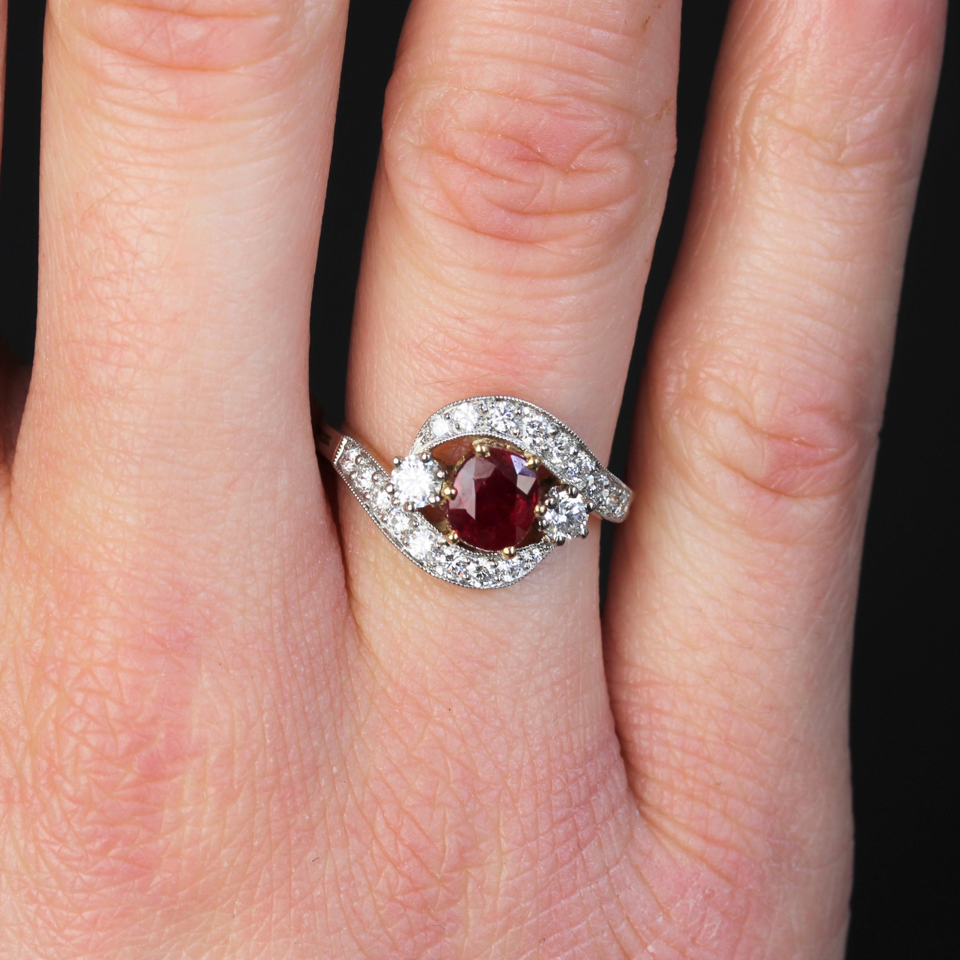 Moderner Rubin-Diamant-Ring aus 18 Karat Gelbgold und Platin mit Wirbel 1