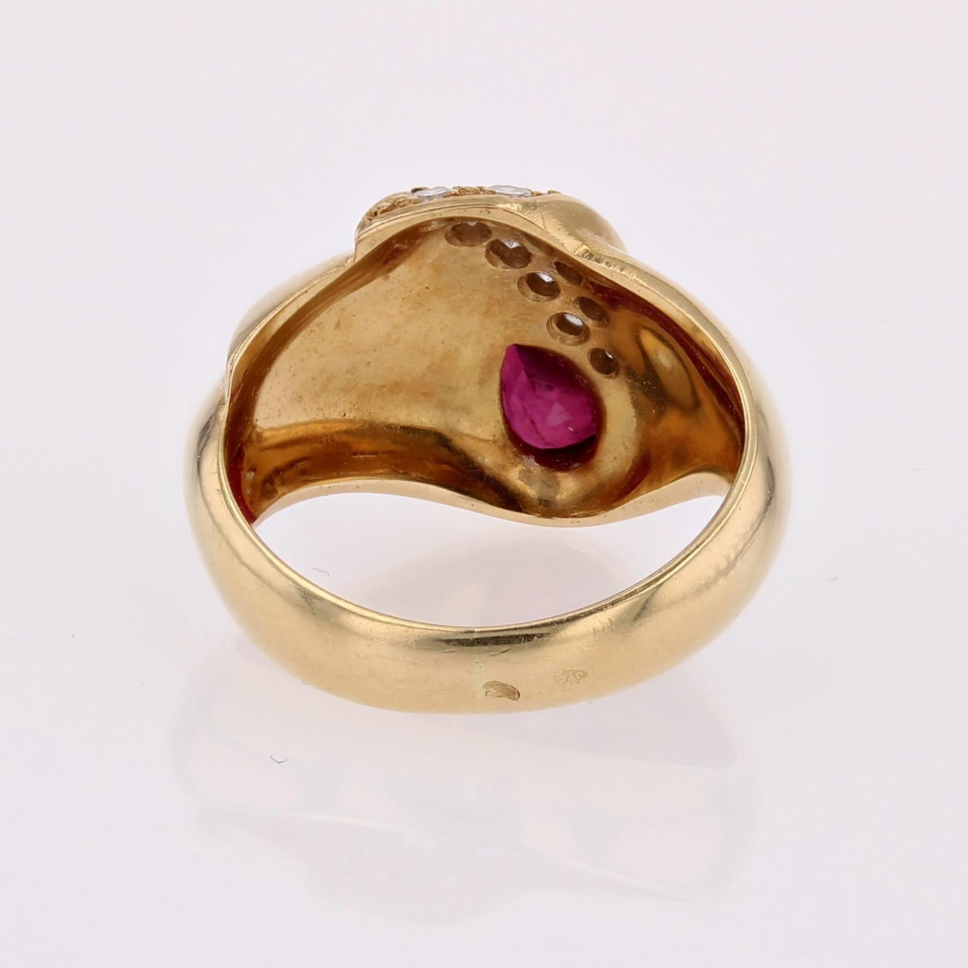 Anello moderno con diamanti e rubini in oro giallo 18 carati in vendita 12