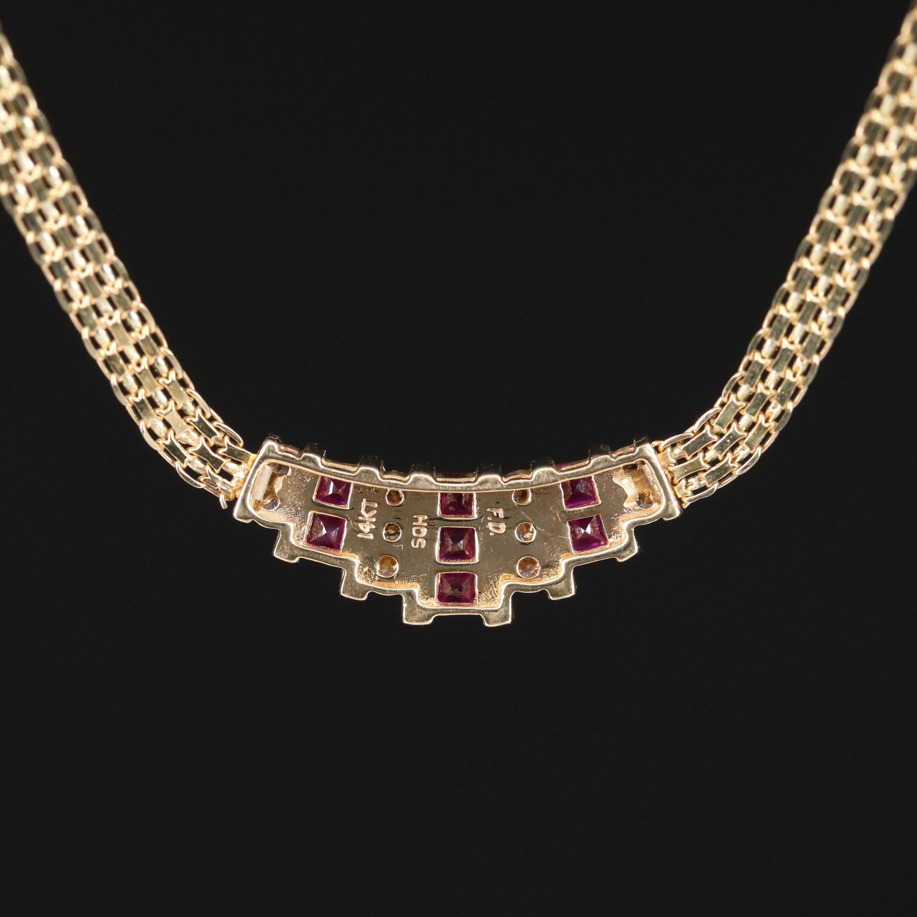 Moderne Rubin-Diamanten Gold-Halskette, einzigartige 18K Gelbgold Rubin-Diamant-Halskette, - Vintage Diamant-Gold-Halskette, Jahrestag Geschenk
 
 Artikel Beschreibung
 → Handgefertigt, auf Bestellung hergestellt
 → MATERIAL: MASSIV 18K/18K GOLD
 
