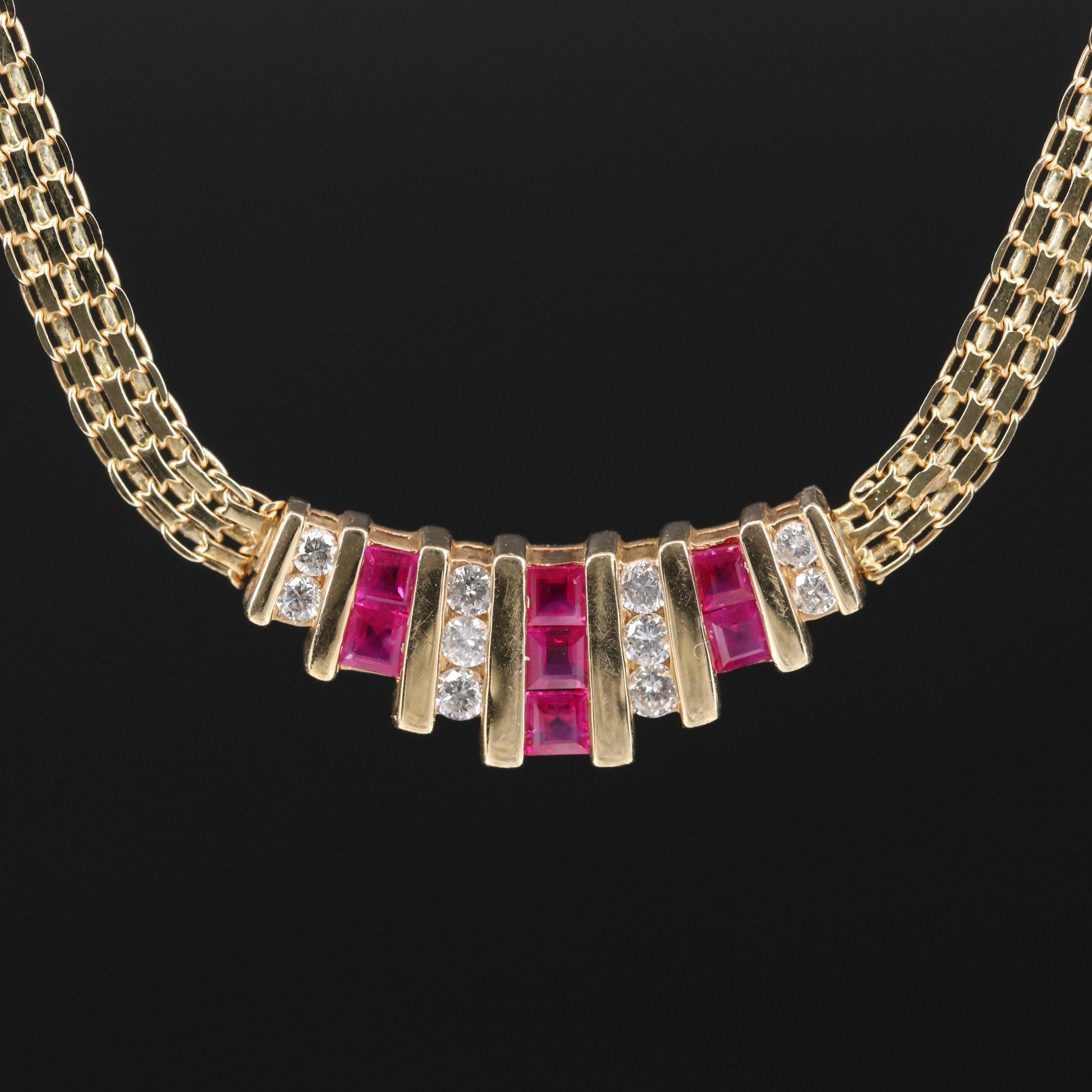 Moderne Rubin-Diamant-Halskette aus Gold, 18 Karat Gelbgold Rubin-Diamant-Halskette Damen im Angebot