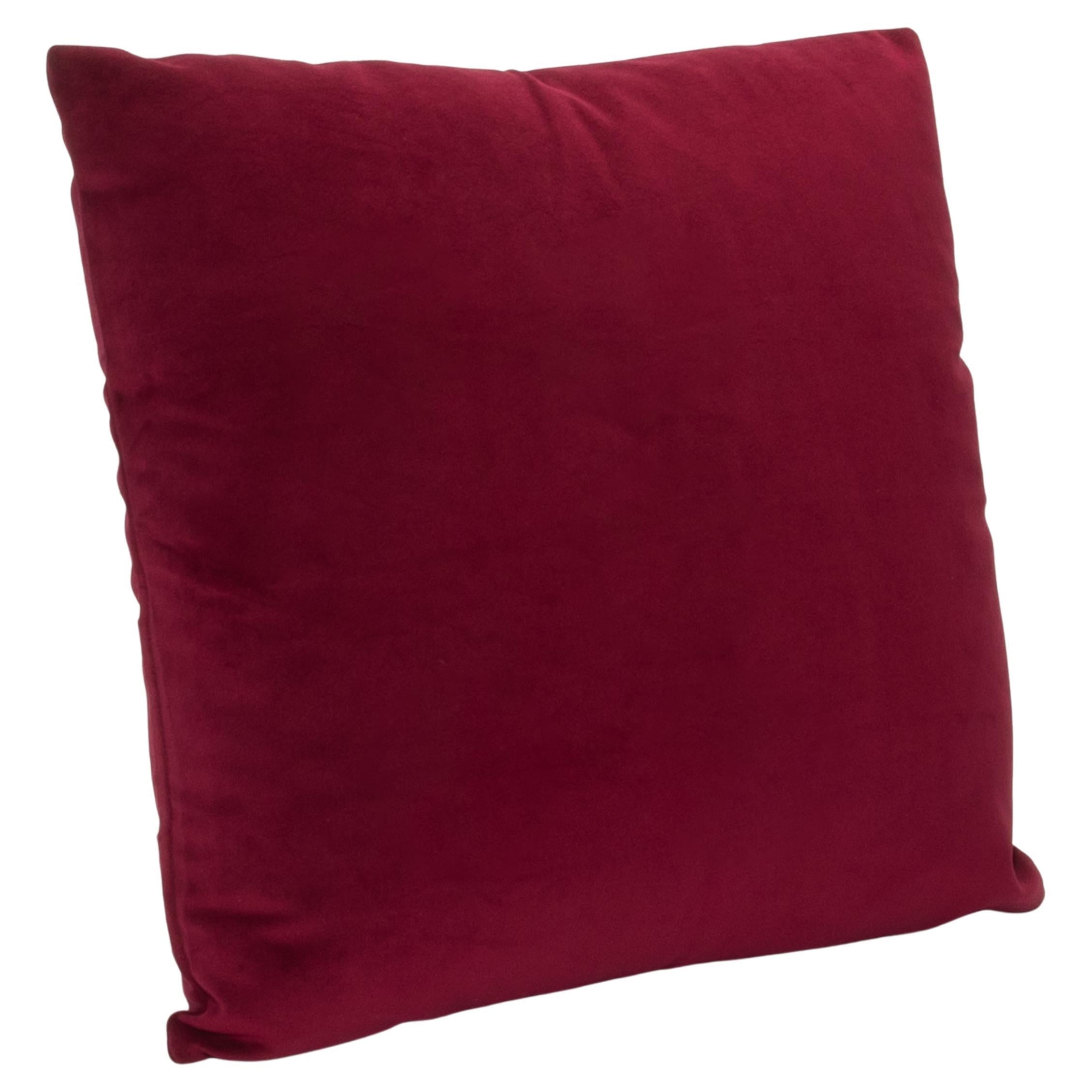 Cuscino decorativo moderno in velluto rubino di MOGUL