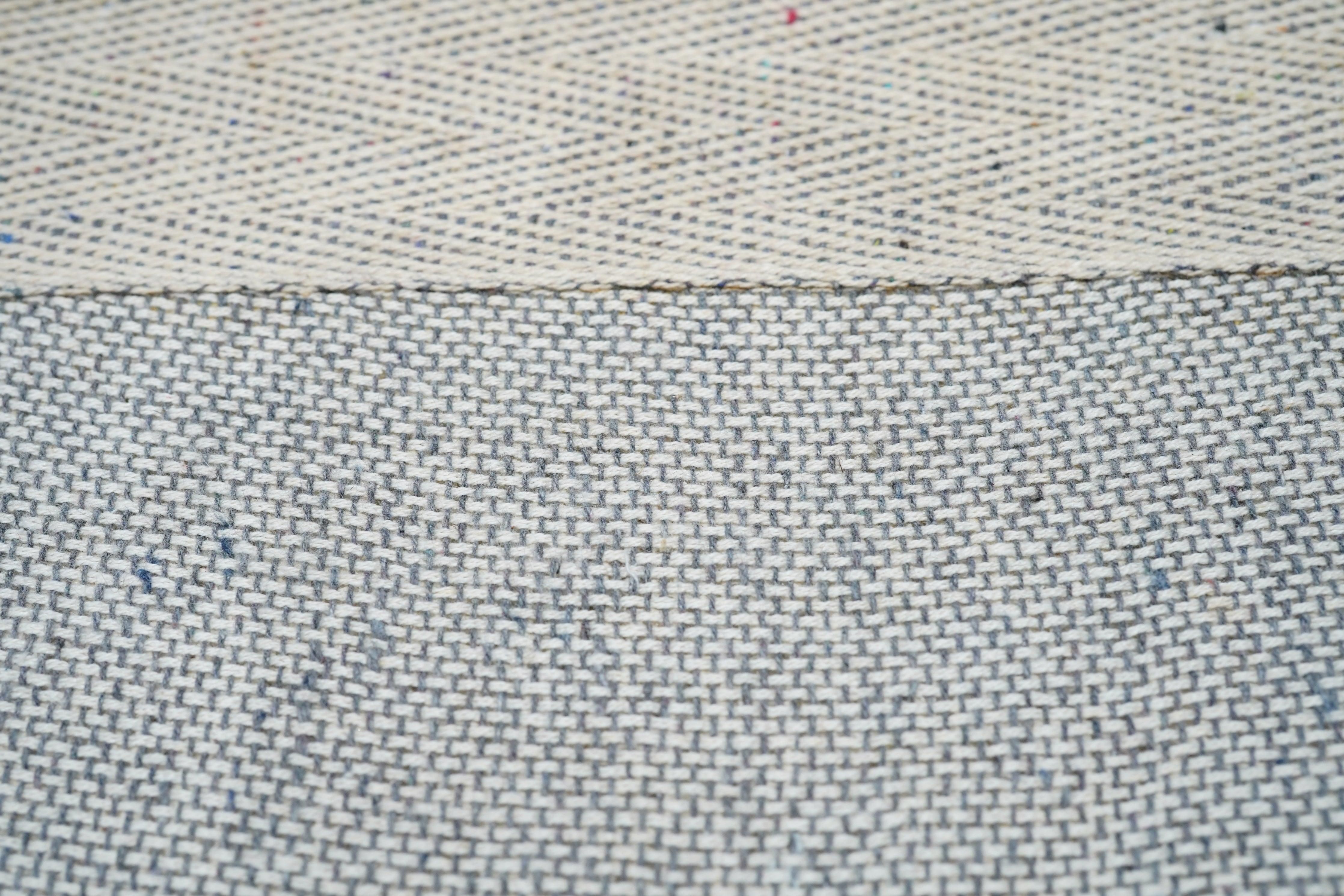 Moderner Teppich 5'0