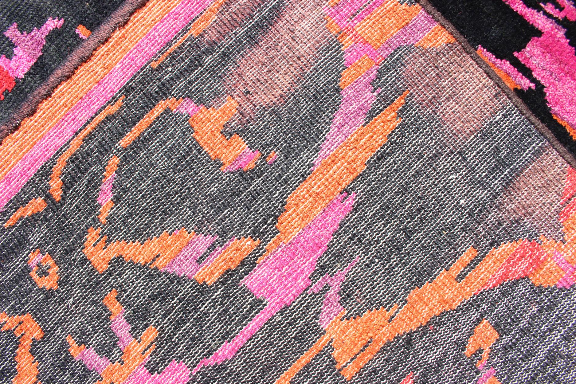 Tappeto moderno di Keivan Woven Arts in lana con seta e disegno astratto in vendita 6