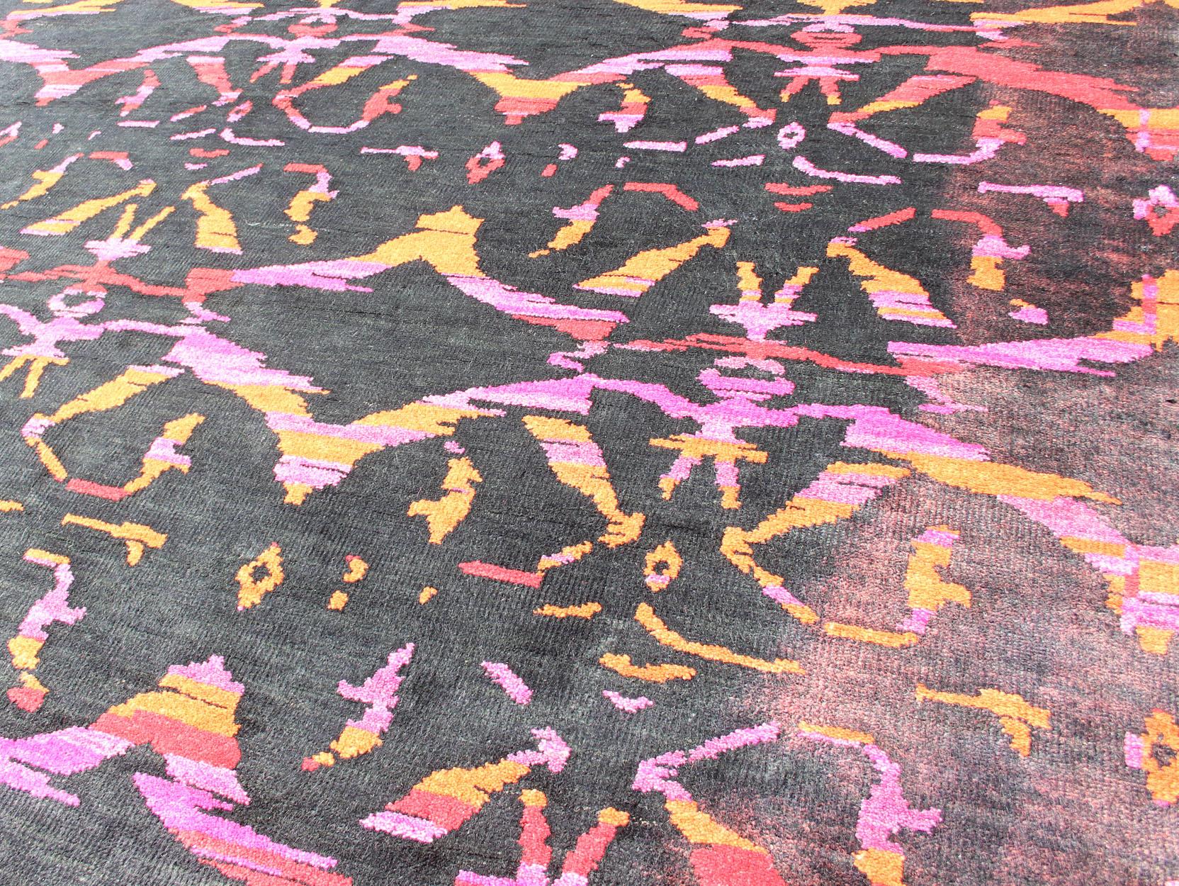Tappeto moderno di Keivan Woven Arts in lana con seta e disegno astratto in vendita 8