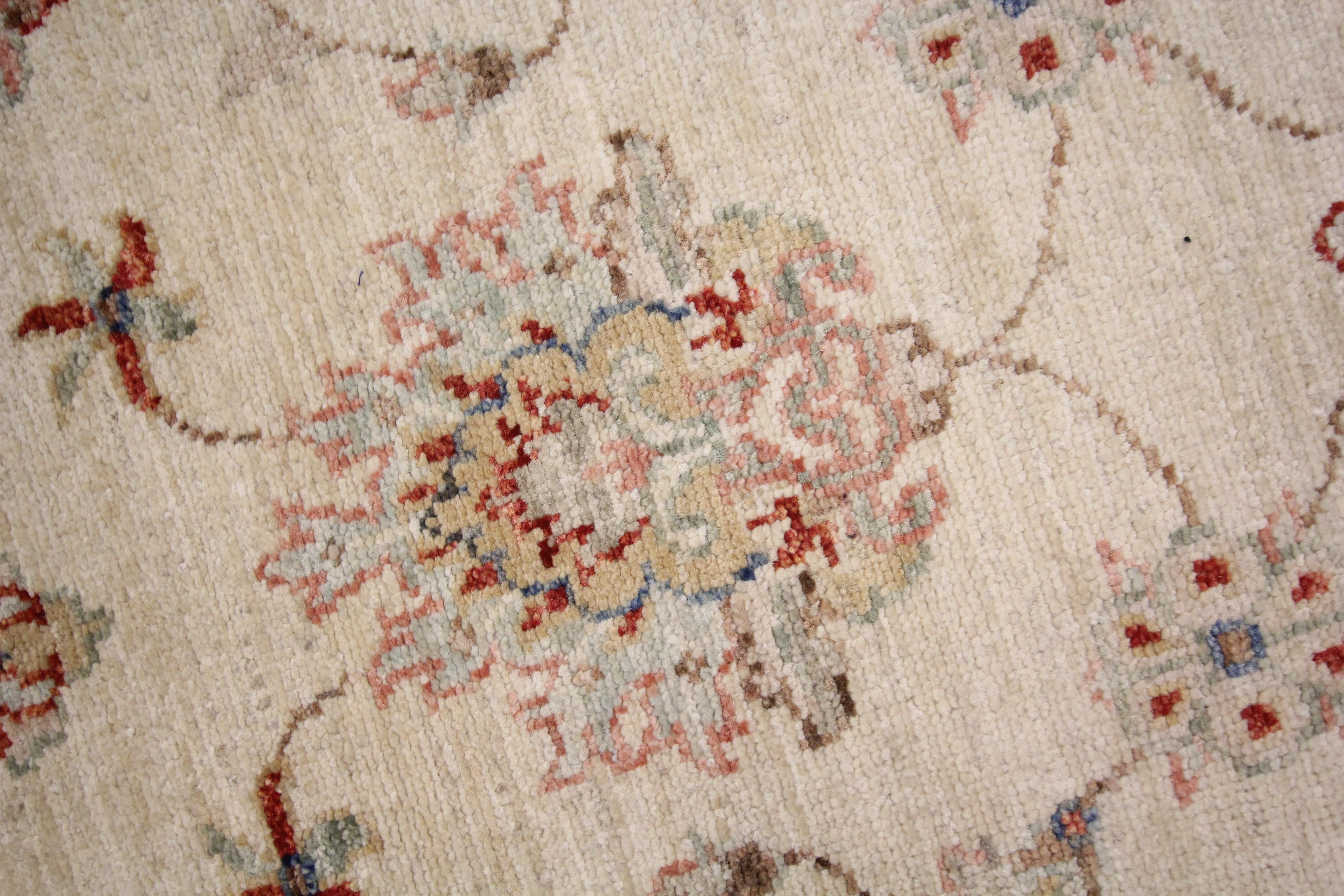 Modern Rug Cream Wool Ziegler Runner Handwoven Oriental Wool Carpet In Excellent Condition In Hampshire, GB