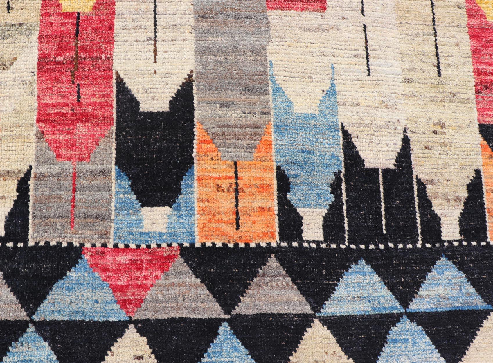 Moderner moderner Teppich in abstraktem Art-Déco-Design mit mehrfarbigen Farben und schwarzer Bordüre im Angebot 1