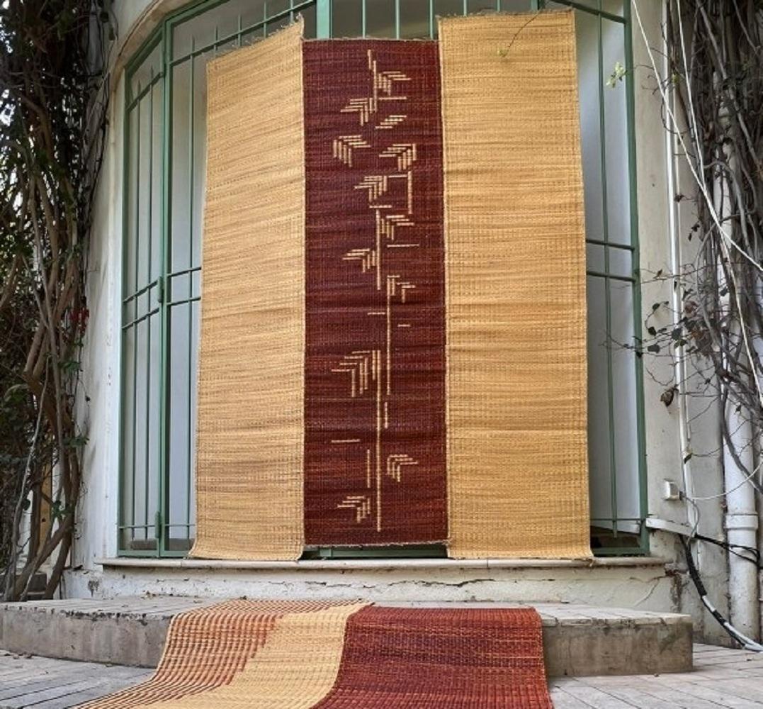 Woven Colorful Rug in Natural Fiber for Sophisticated Home Decor La Fibre Artisanale For Sale