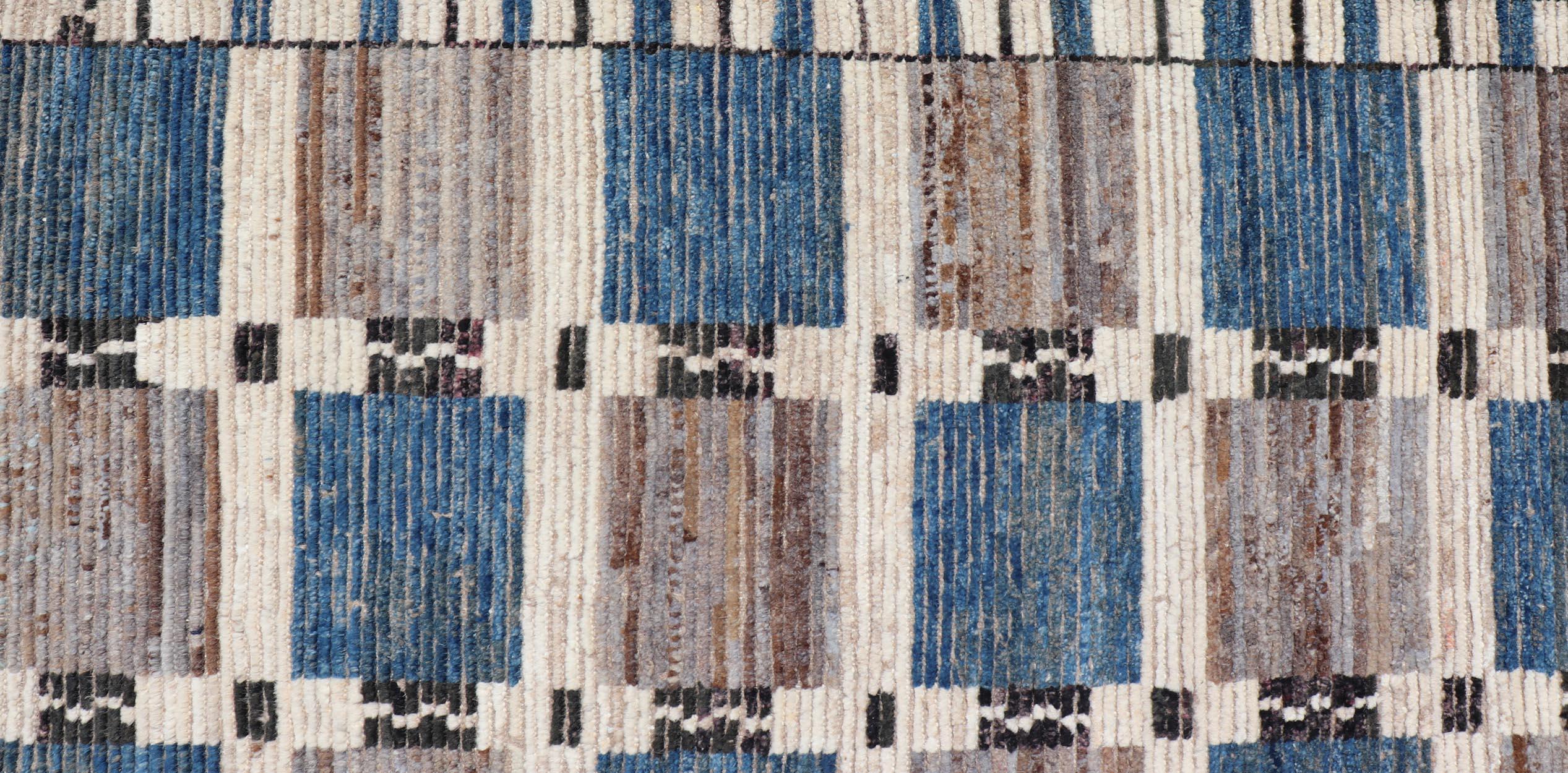 Modern Rug in Wool with Sub-Geometric Modern Tribal Design in Multicolor In New Condition For Sale In Atlanta, GA
