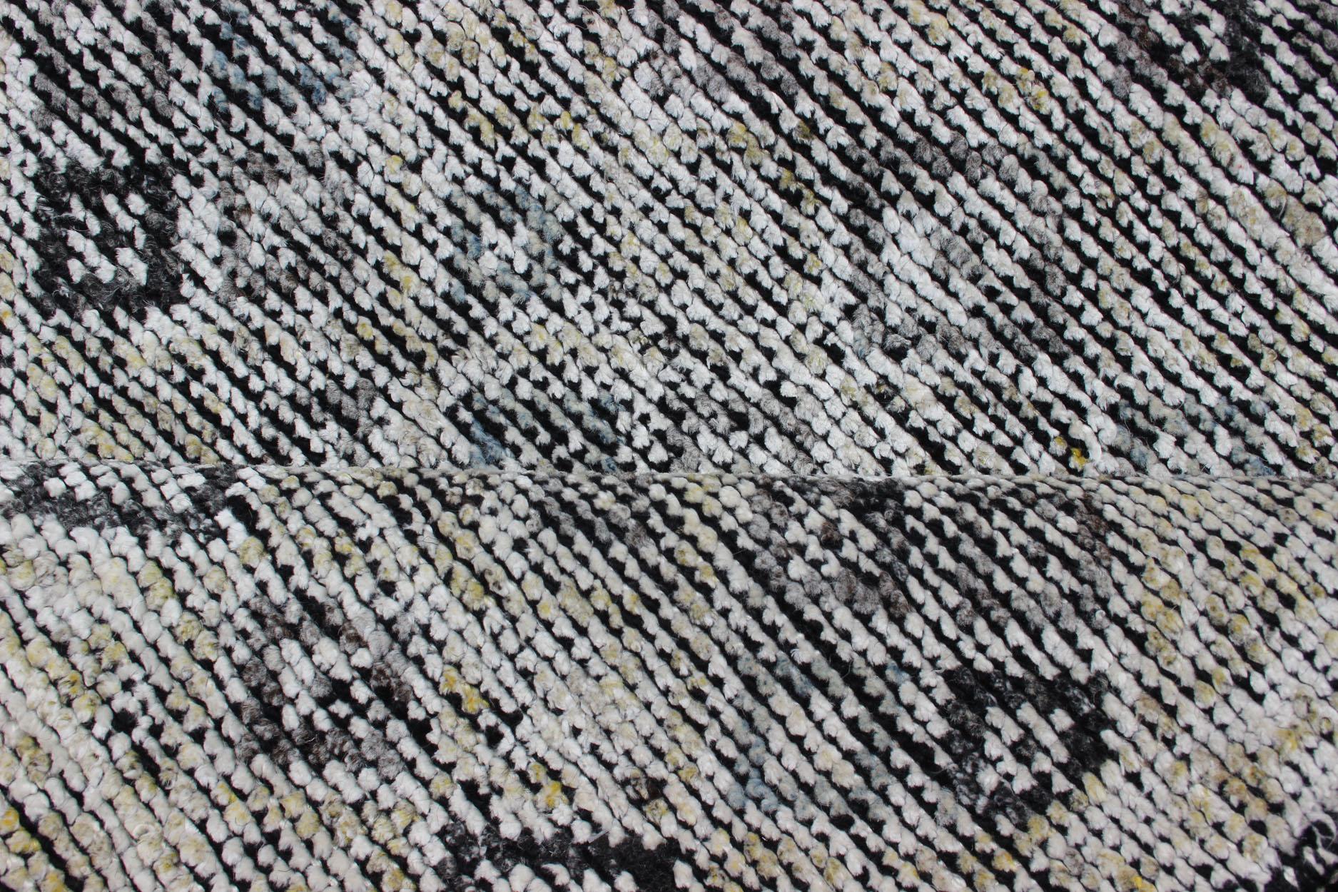 Tappeto moderno con sottile motivo a diamante in grigio tenue e avorio  8'5 x 9'10 in vendita 3