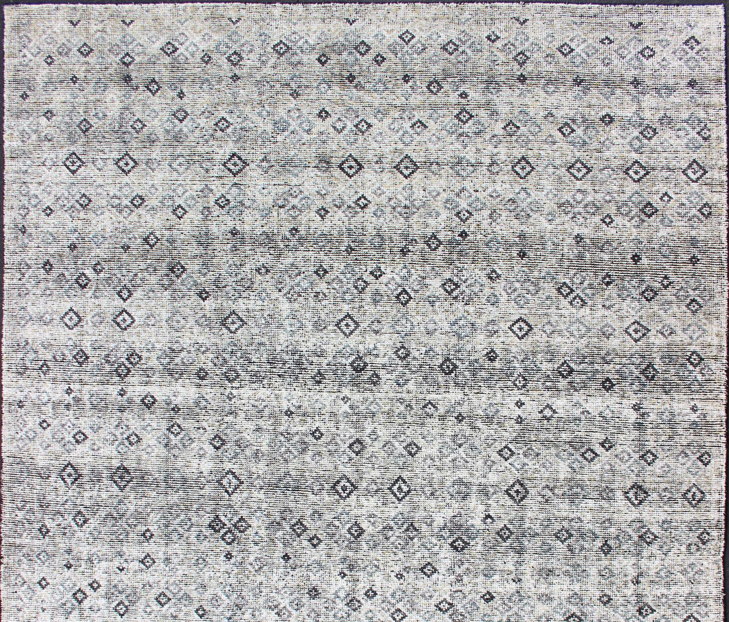 XXI secolo e contemporaneo Tappeto moderno con sottile motivo a diamante in grigio tenue e avorio  8'5 x 9'10 in vendita