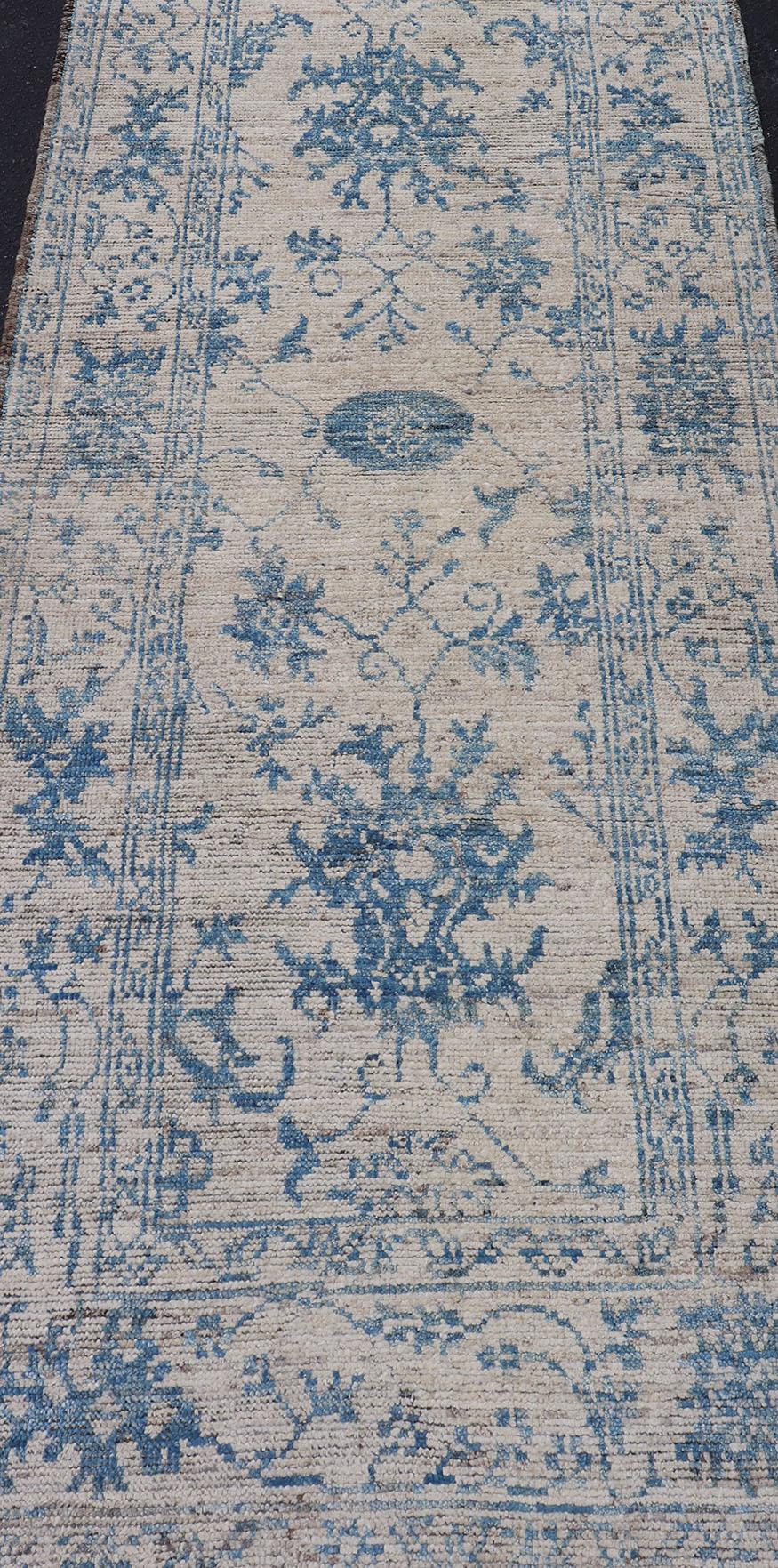 Modern Rug with Traditional Oushak Design in Contemporary Cream & Blue Colors 5