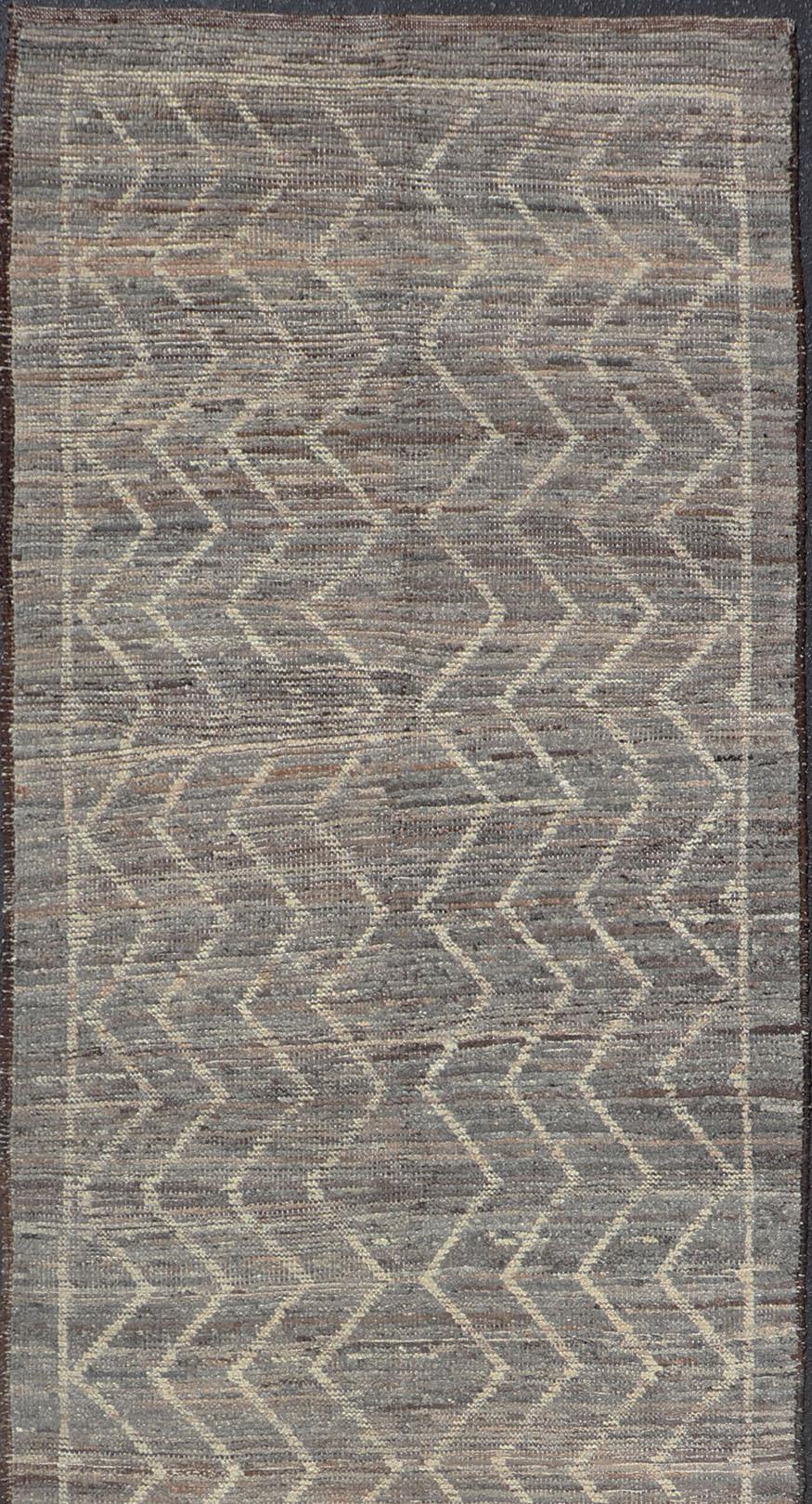 Neutral-toned variegated tribal design modern rug, Keivan Woven Arts / rug AFG-36108, country of origin / type: Afghanistan / Modern, Modern Casual rug with tribal design in light gray, taupe, brown and natural colors

This Modern casual rug