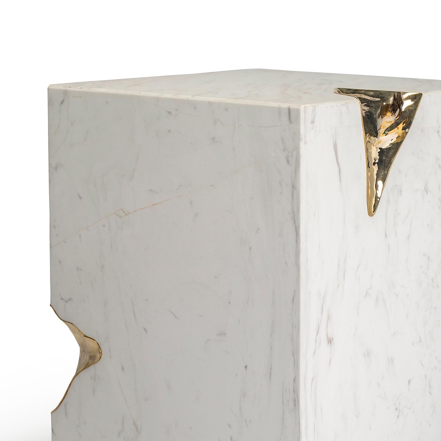 Portuguese Modern Ruins Side Table in White Greek Marble and Gold-Plated Details For Sale