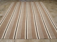 Tappeto Kilim moderno e rustico, fatto a mano, a trama piatta, per una stanza.