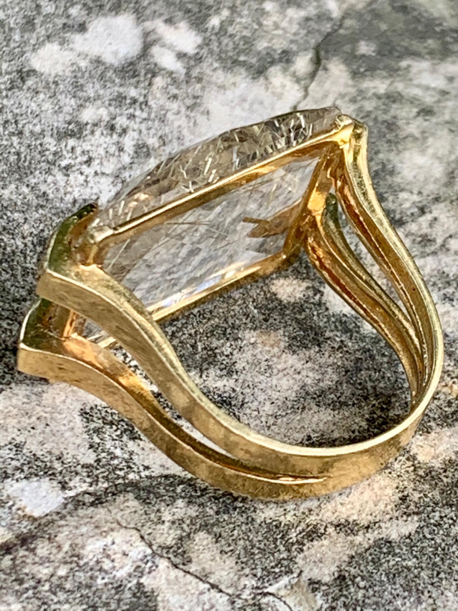 Women's Modern Rutilated Quartz 18 Karat Yellow Gold Fashion Ring