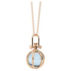 Moderne moderne Talisman-Halskette mit himmelblauem Topas aus 18 Karat Roségold mit Kristallkugeln