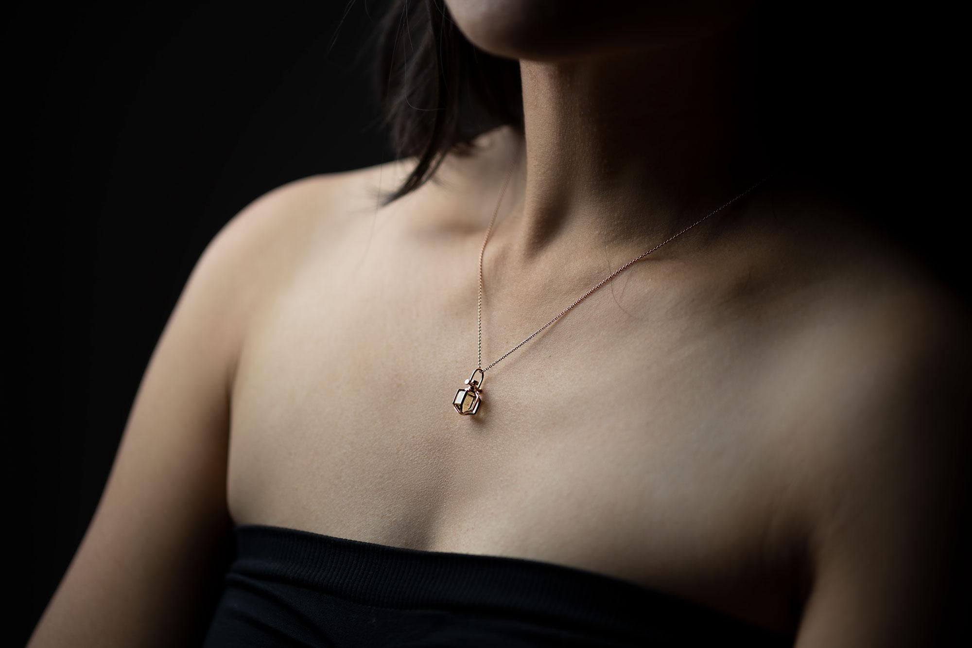 Rebecca Li designs mindfulness.
This sacred hexagon inspired necklace  signifies our intuition.
Citrine means Wealth, Abundance & Luck

Talisman Pendant :
18K Rose Gold
Natural Lemon Citrine
Pendant Size: 9 mm W * 9 mm D * 18 mm H
Gemstone Size:  8