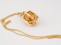 Collier pendentif sacré moderne en or jaune massif 18 carats avec citrine orange