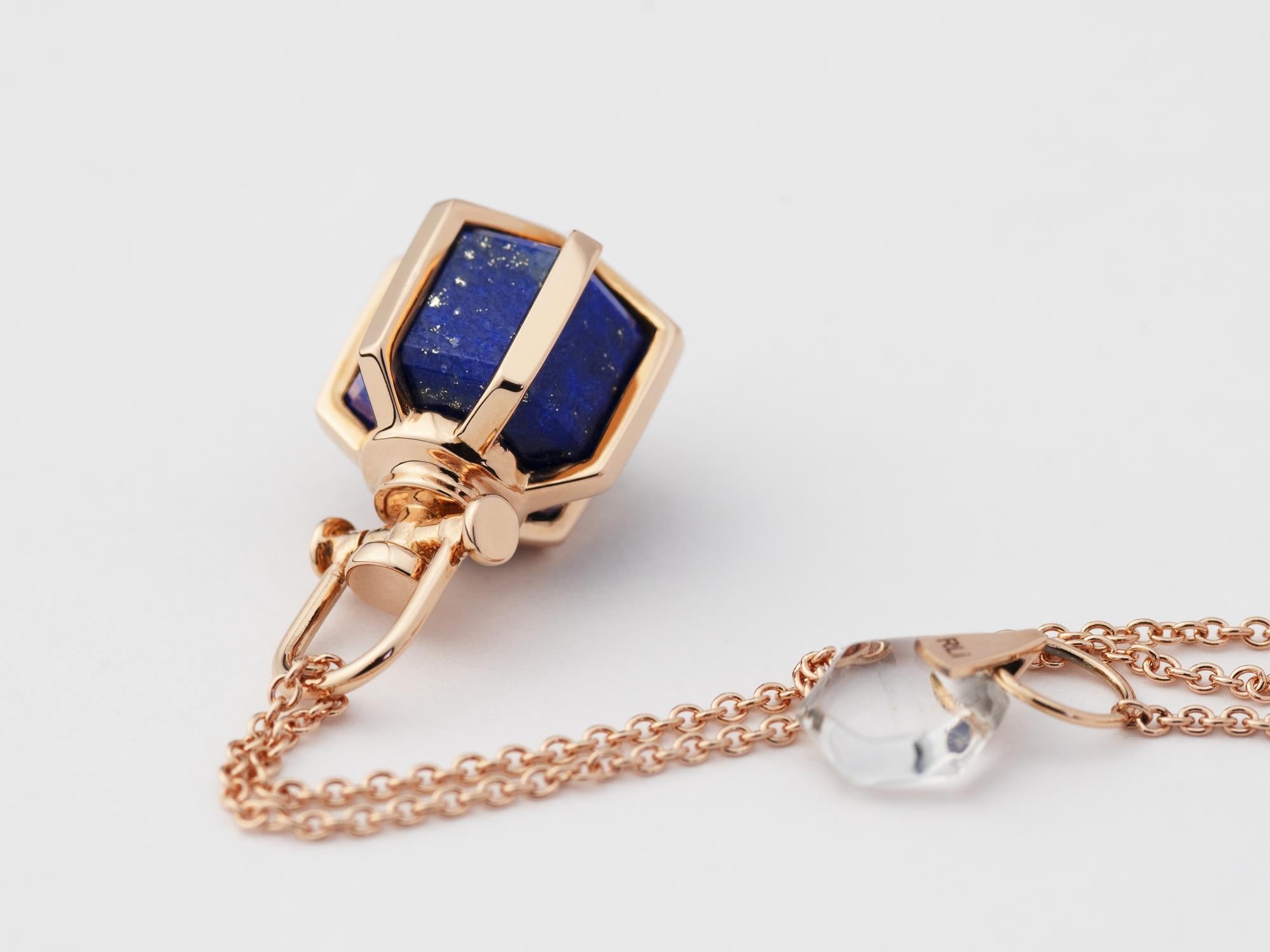 Modern Sacred Geometrical Dainty 18k Rose Gold Amulet Necklace w/ Lapis Lazuli In New Condition In Valencia, CA