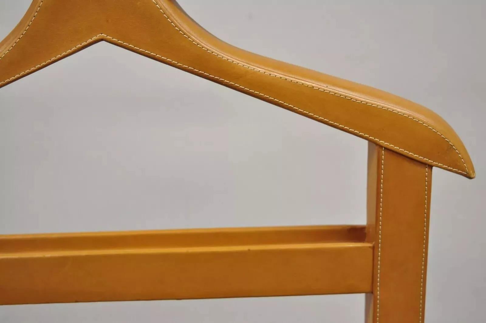 20th Century Modern Saddle Leather Italian Gentleman's Clothing Valet Suit Butler Stand For Sale