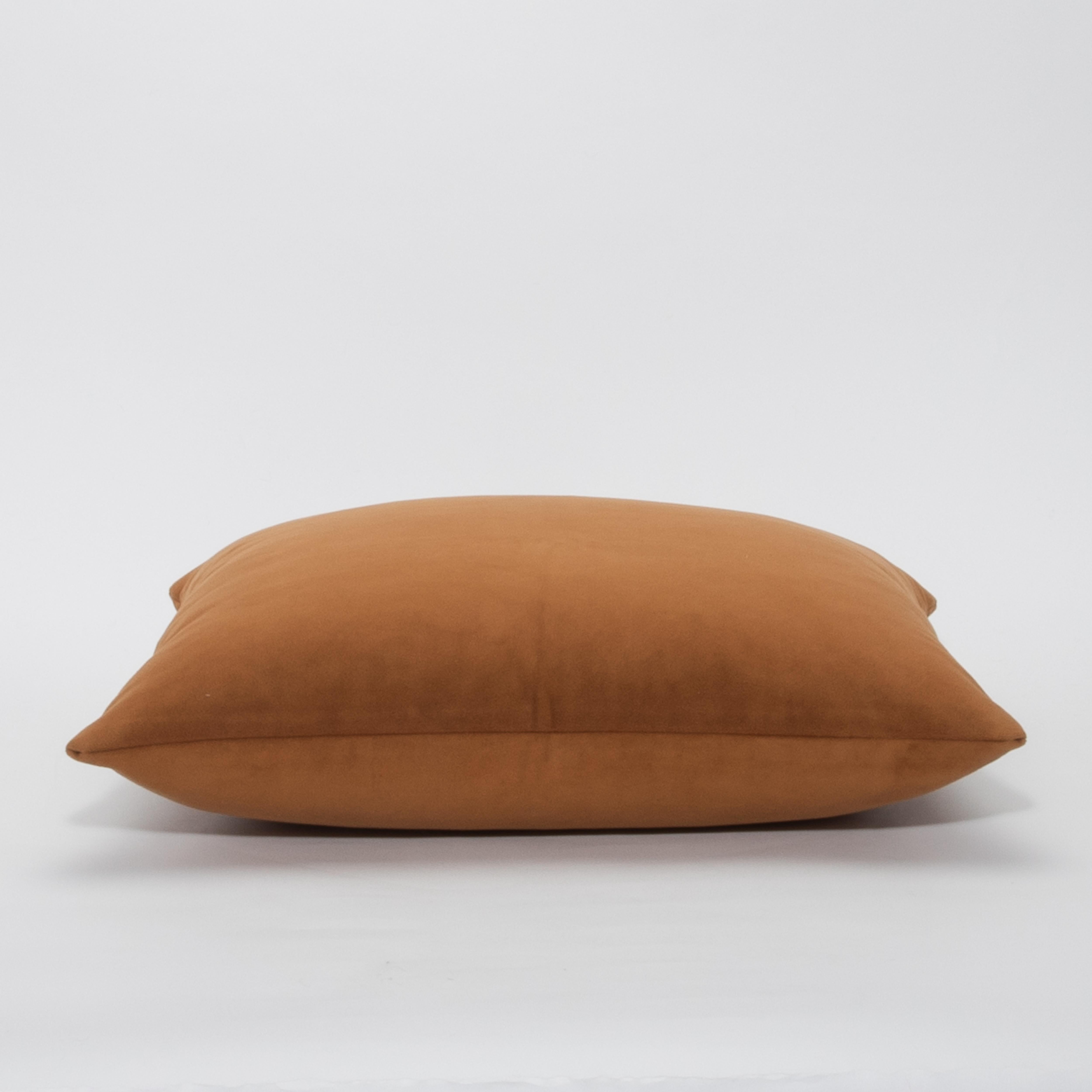 Moderne Coussin décoratif moderne en velours de selle de MOGUL en vente