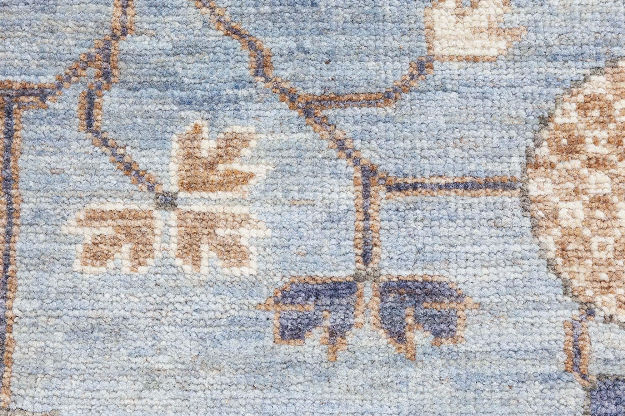 Moderner Samarkand-Teppich von Doris Leslie Blau
Größe: 10'0