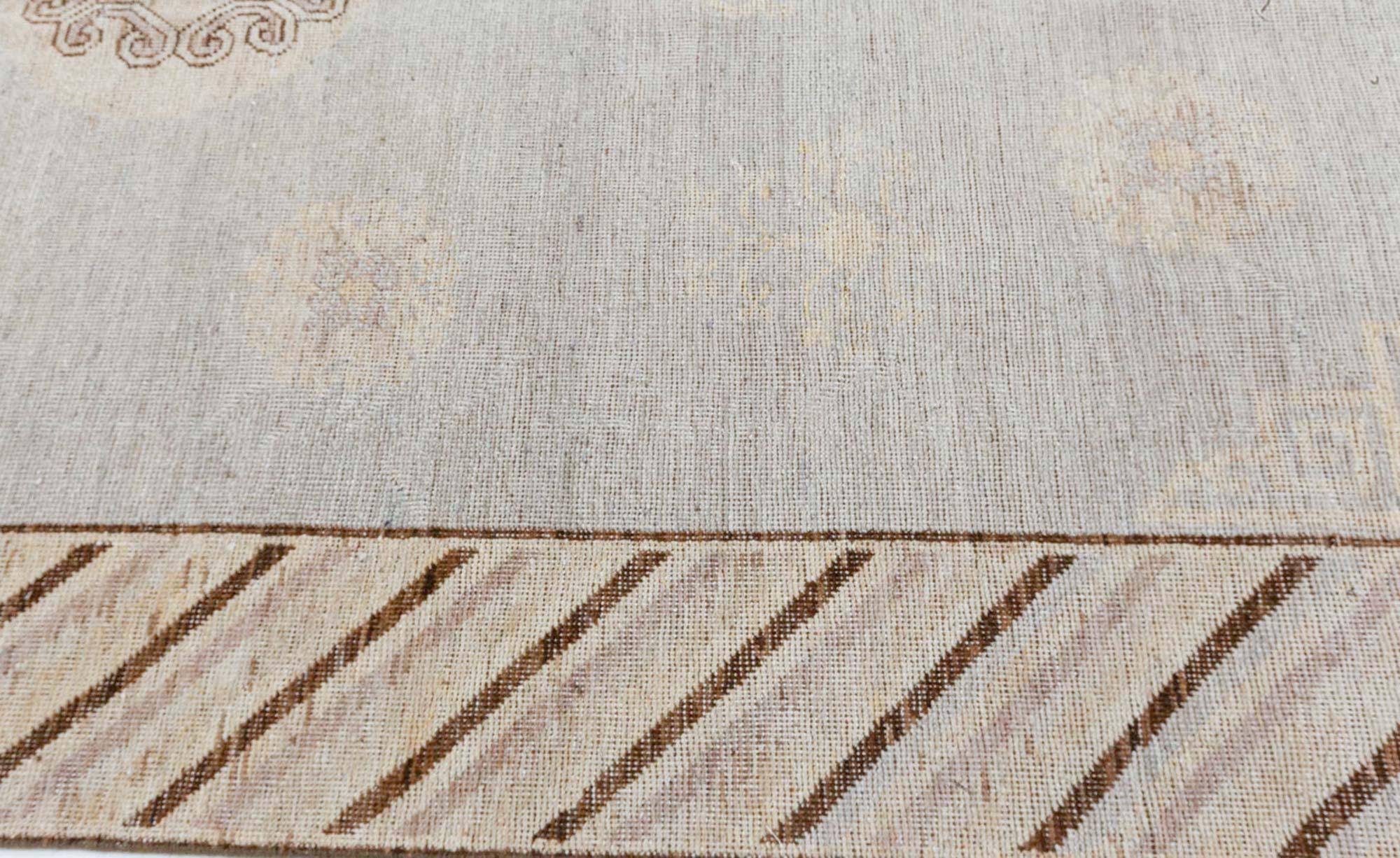 Moderner Samarkand-Teppich von Doris Leslie Blau (Wolle) im Angebot