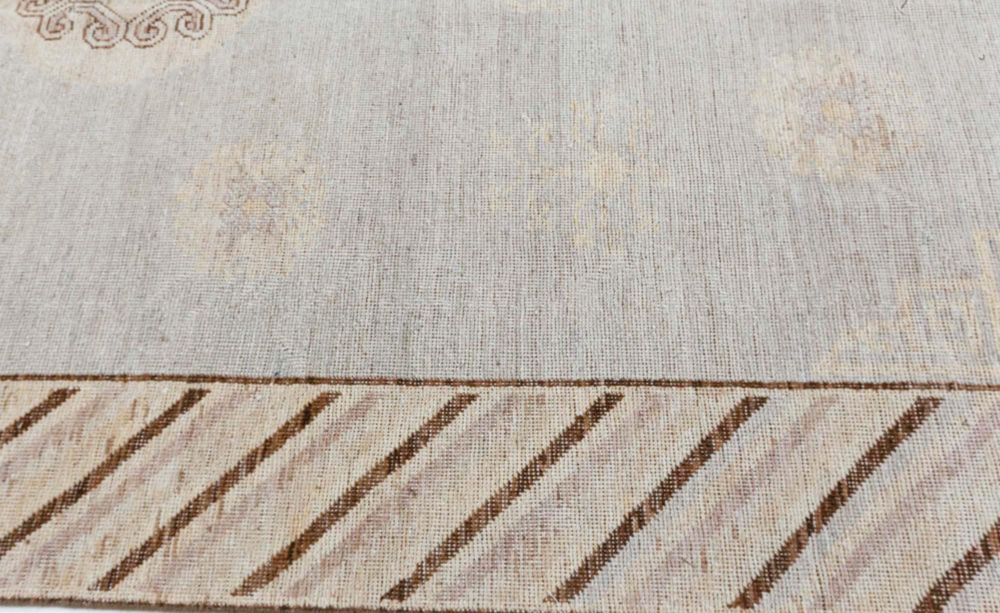 Laine Tapis moderne Samarkand de Doris Leslie Blau en vente