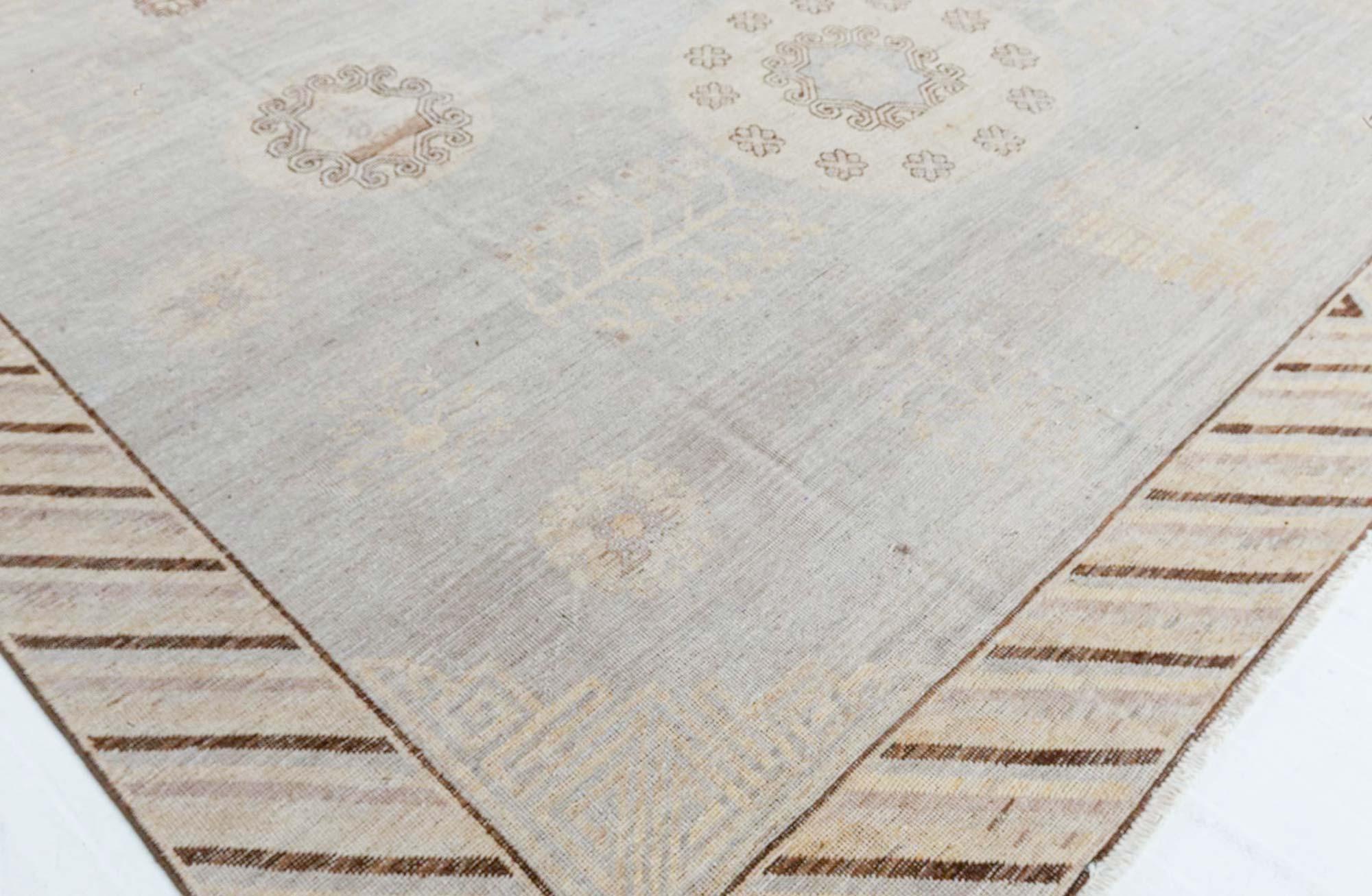 Moderner Samarkand-Teppich von Doris Leslie Blau im Angebot 1