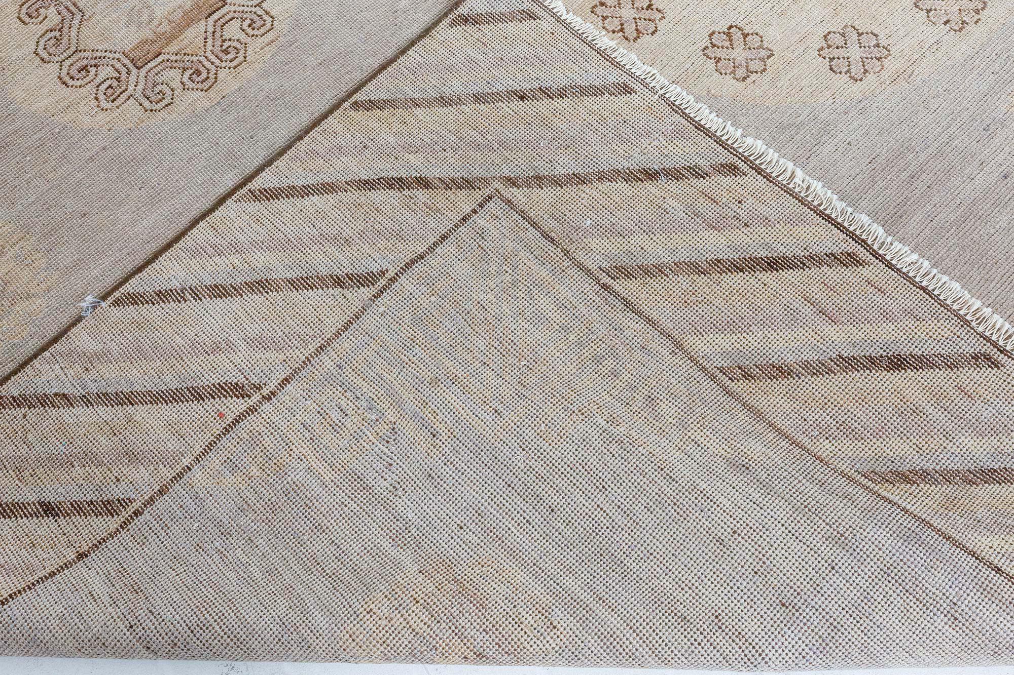 Moderner Samarkand-Teppich von Doris Leslie Blau im Angebot 2