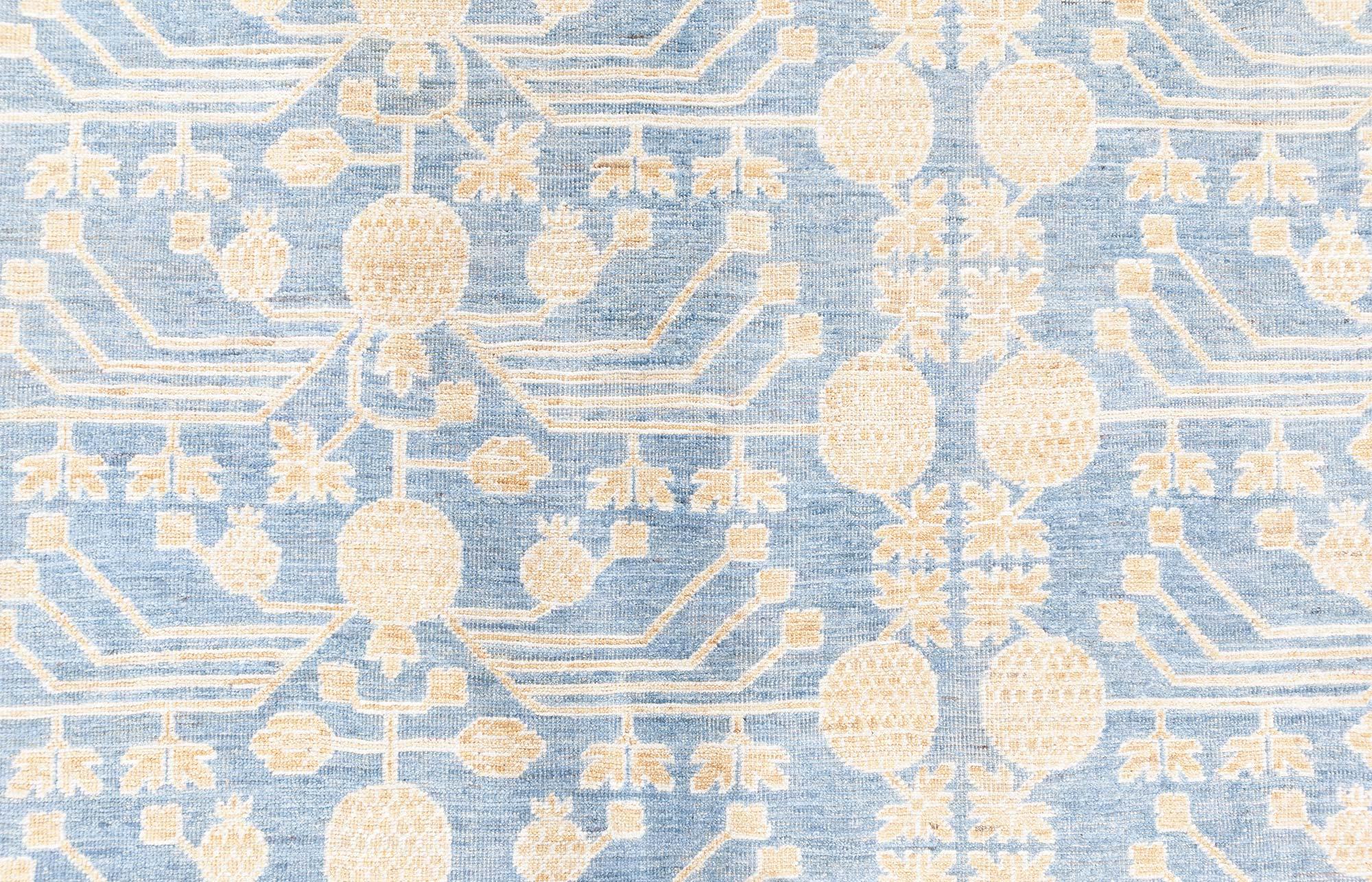 Moderner Samarkand-Teppich Doris Leslie Blau (Handgeknüpft) im Angebot