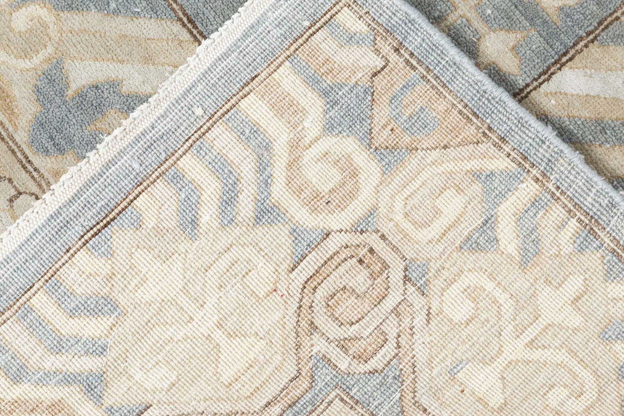 Moderner handgefertigter Teppich im Samarkand-Stil von Doris Leslie Blau im Zustand „Neu“ im Angebot in New York, NY