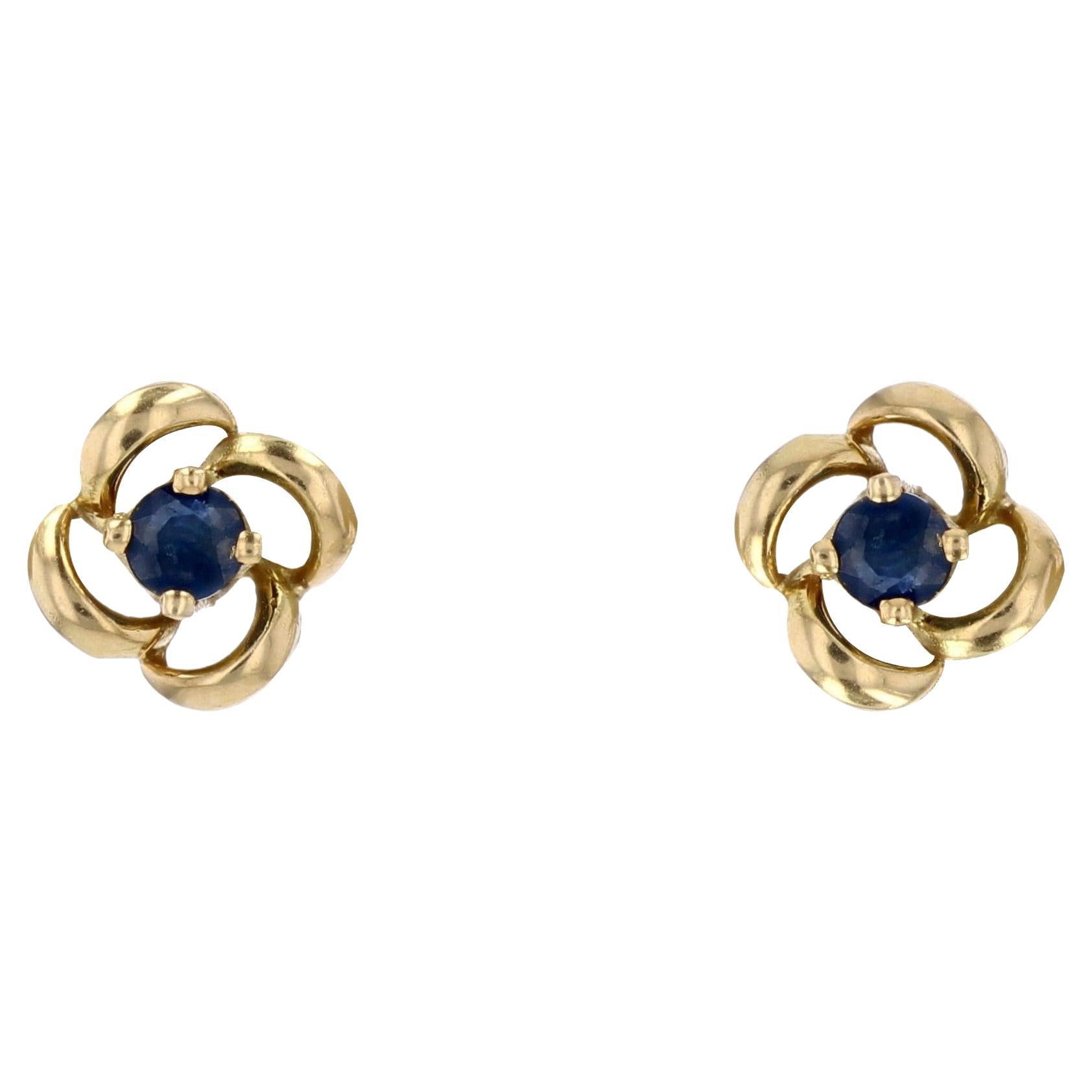 Modern Sapphire 18 Karat Yellow Gold Flower Stud Earrings