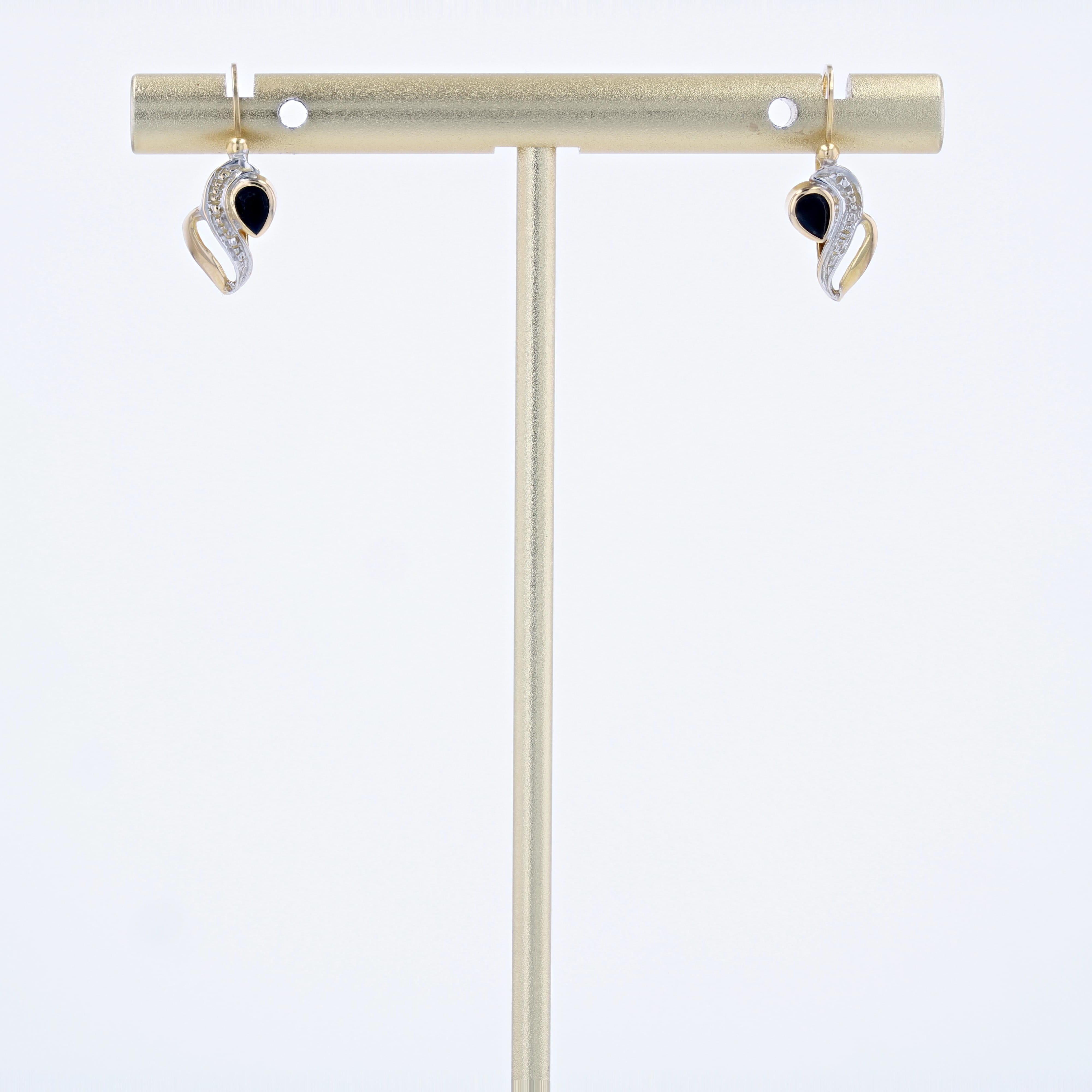 Modern Sapphire 18 Karat Yellow Gold Lever back Earrings For Sale 4