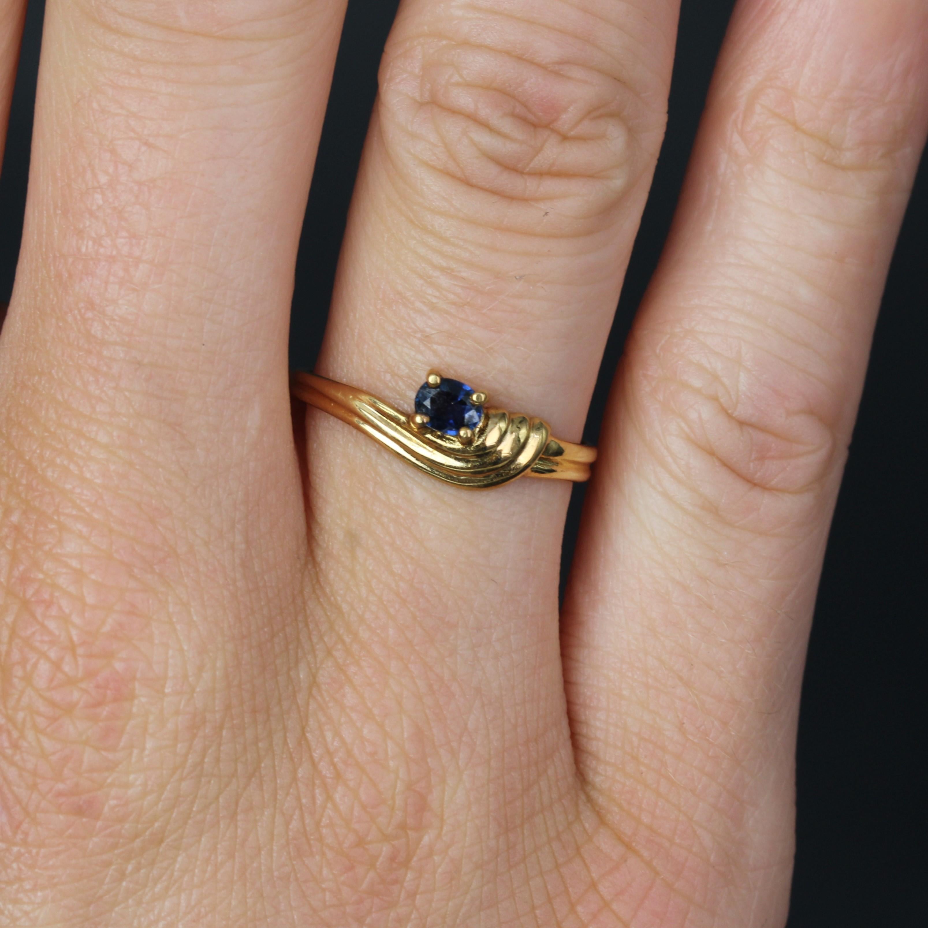 Women's Modern Sapphire 18 Karat Yellow Gold Ring For Sale