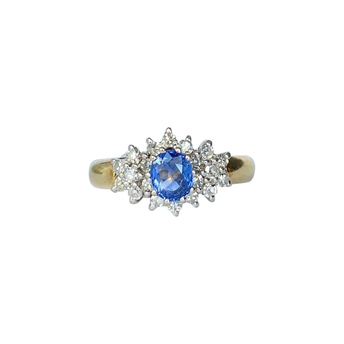 Modern Sapphire and Diamond 18 Carat Gold Cluster Ring For Sale