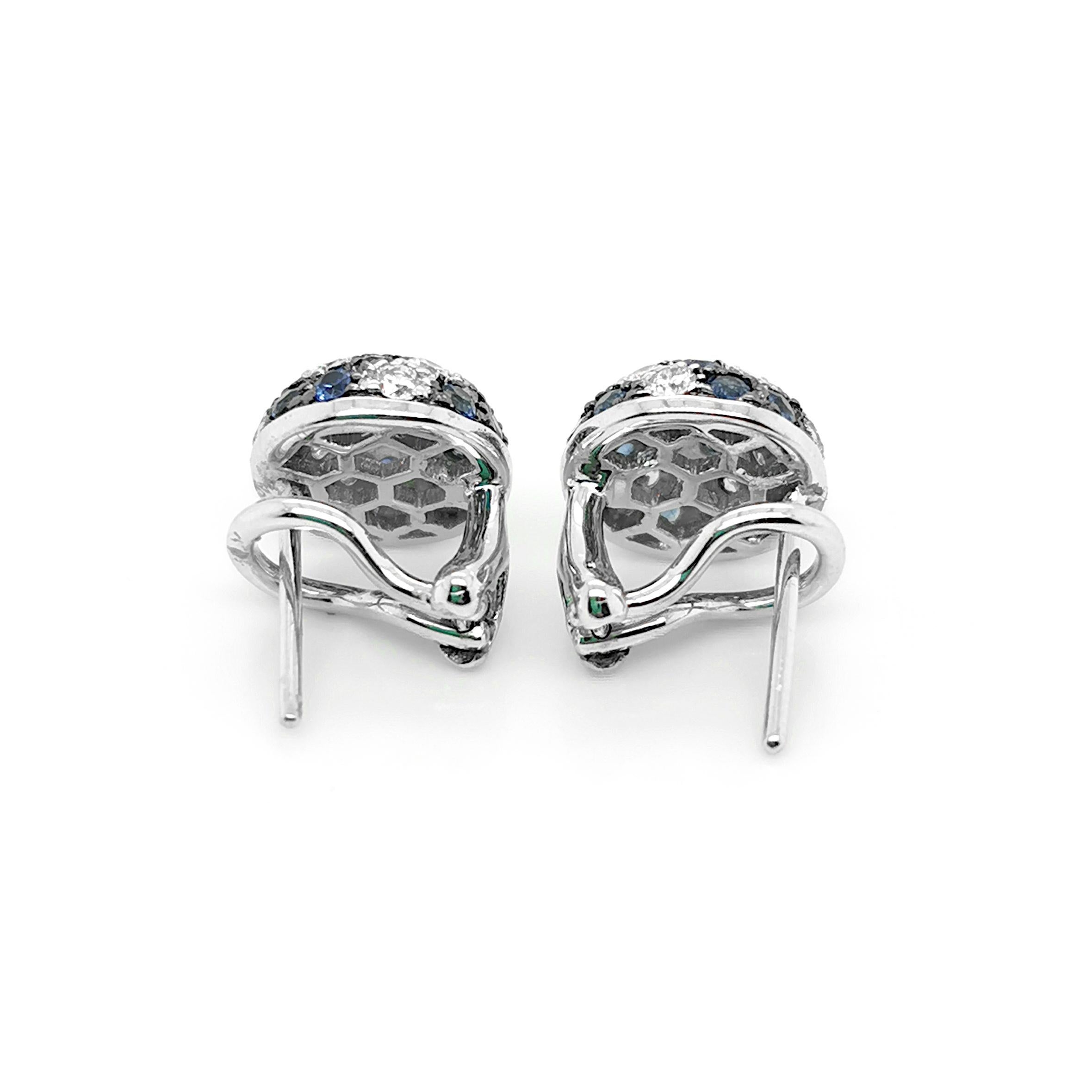 Modern Sapphire, Diamond And White Gold Stripe Earrings In Good Condition For Sale In London, GB