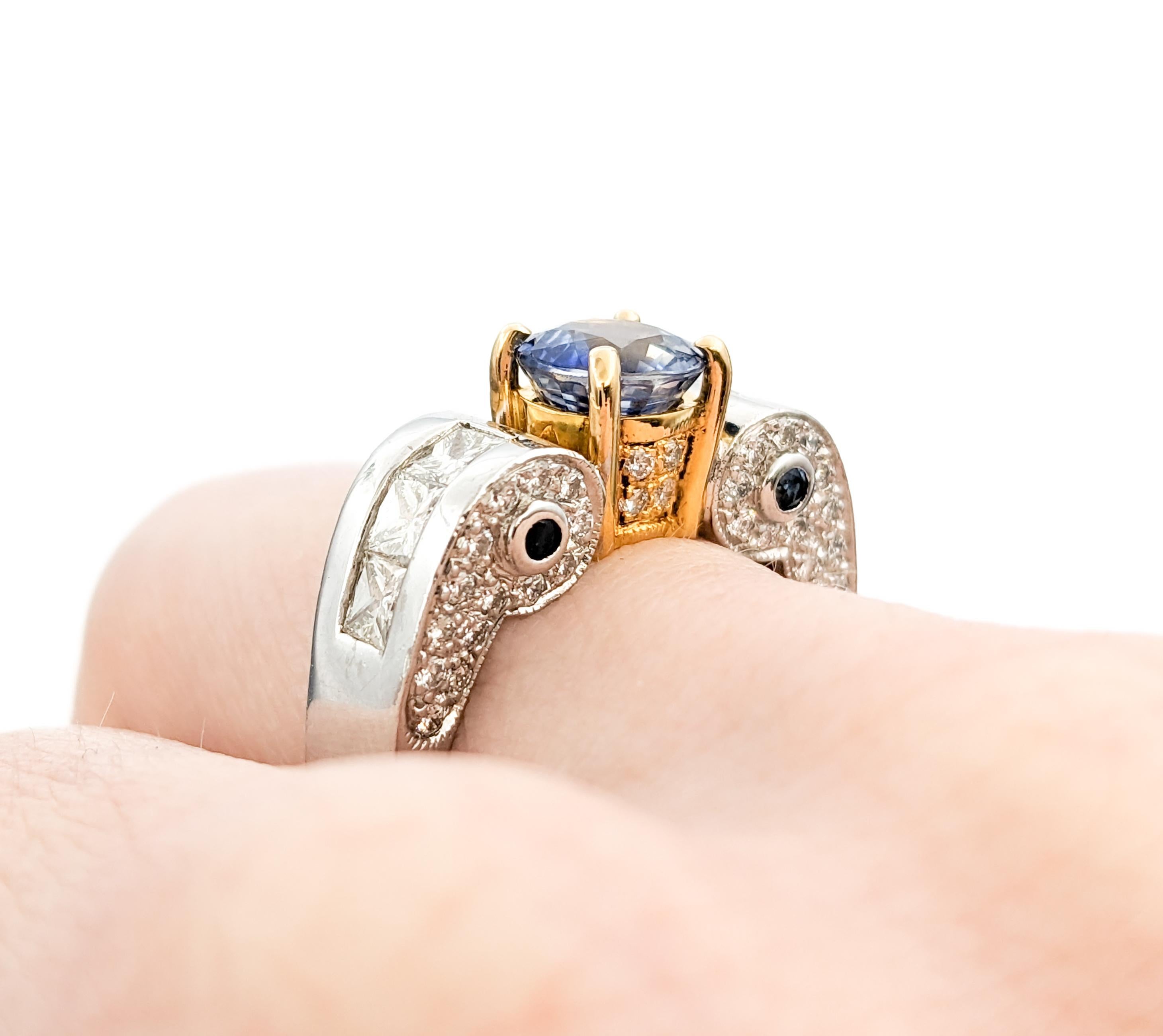 Modern Sapphire & Diamond Ring - 18K Gold In Excellent Condition For Sale In Bloomington, MN