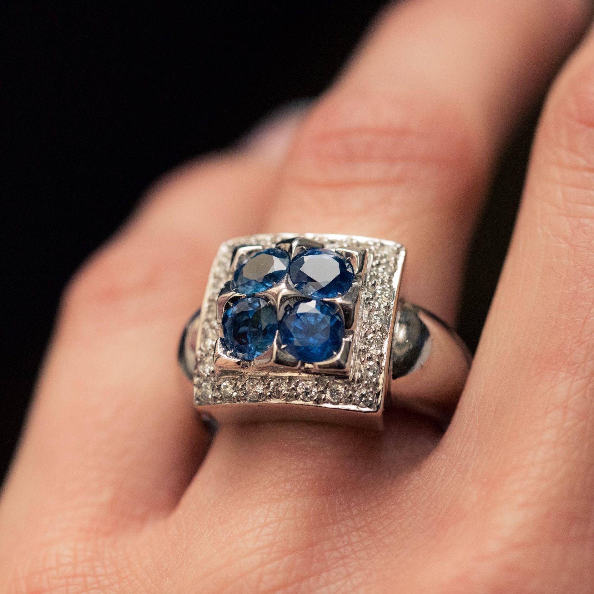 Modern Sapphire Diamond White Gold Square Ring In Excellent Condition In Poitiers, FR