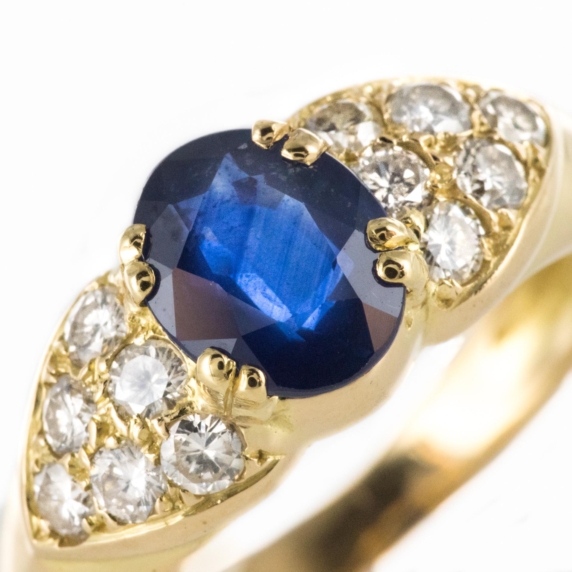 Modern Sapphire Diamond Yellow Gold Bangle Ring In Good Condition In Poitiers, FR