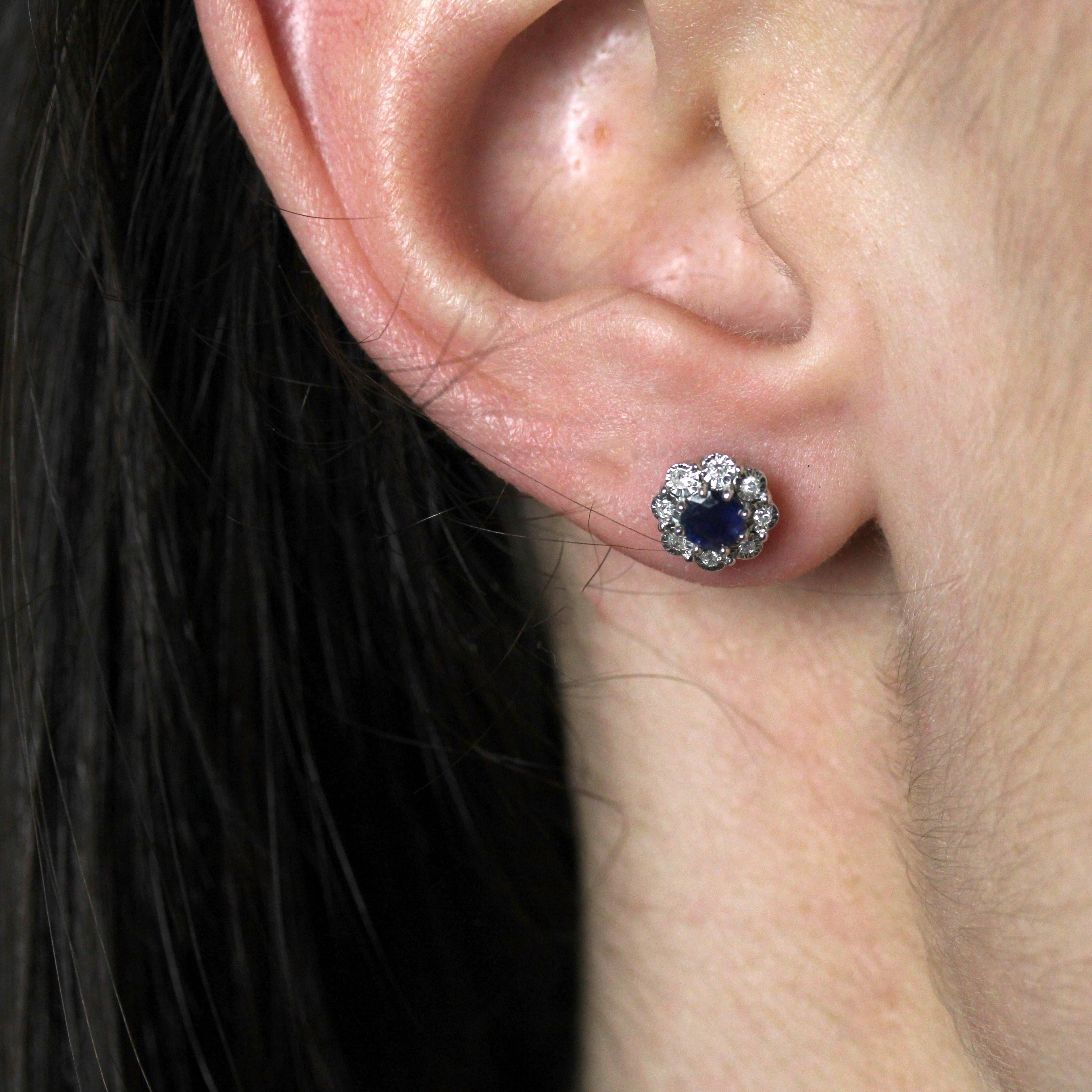 Modern Sapphire Diamonds 18 Karat White Gold Daisy Stud Earrings 4