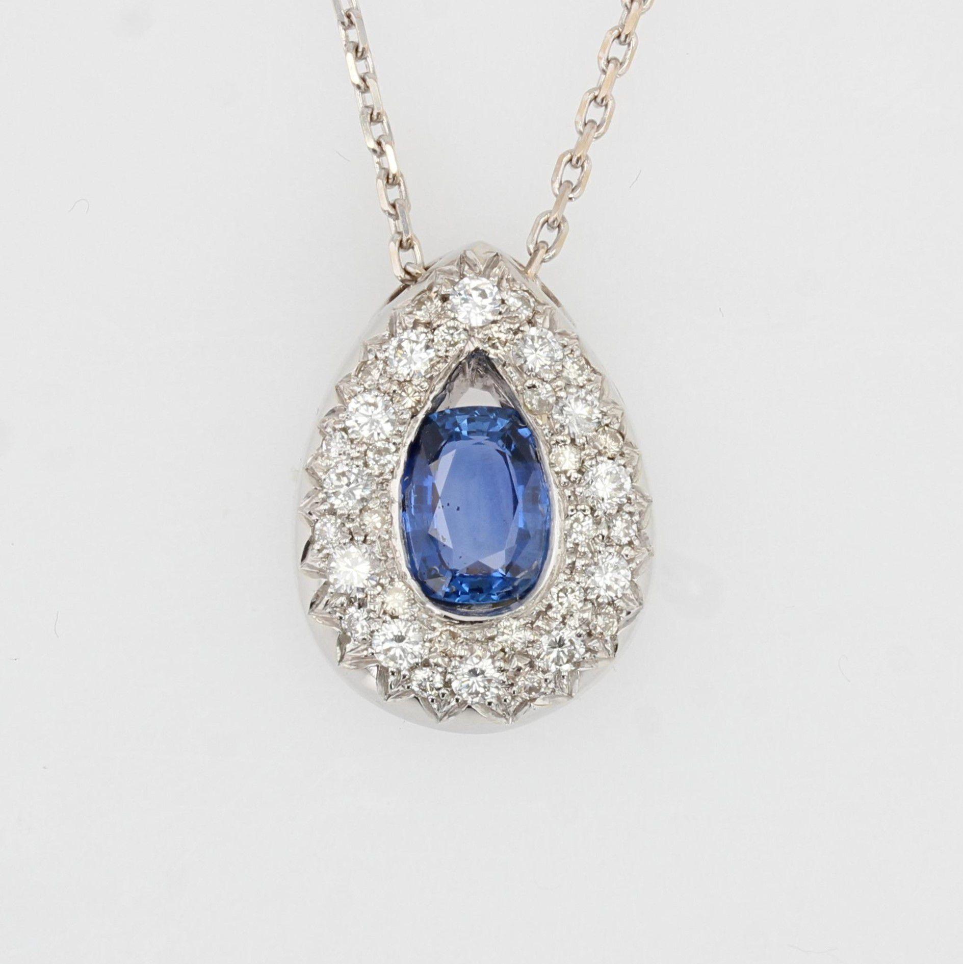 Modern Sapphire Diamonds 18 Karat White Gold Drop Pendant Necklace For Sale 6