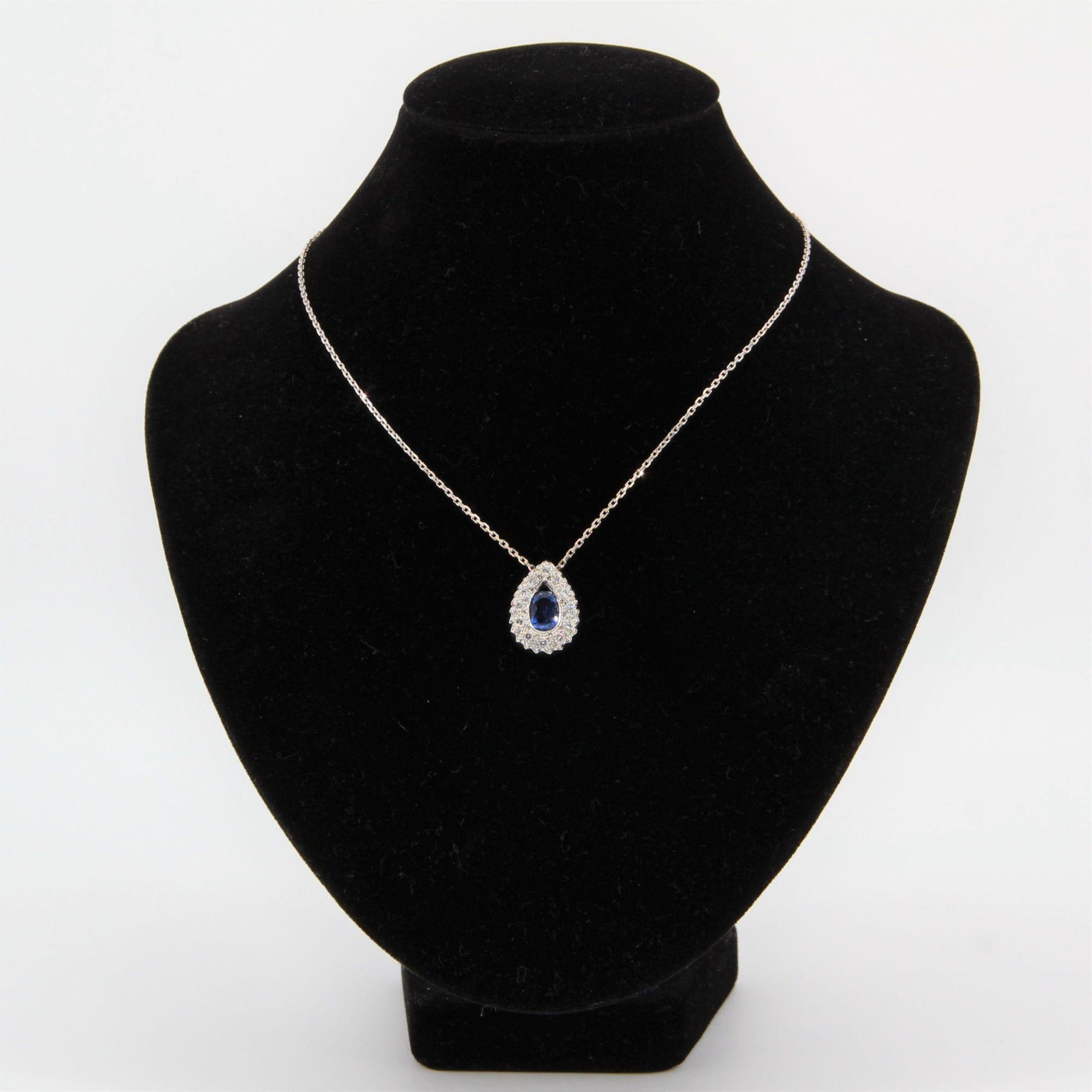 Collana moderna con zaffiro e diamanti in oro bianco 18 carati in vendita 8