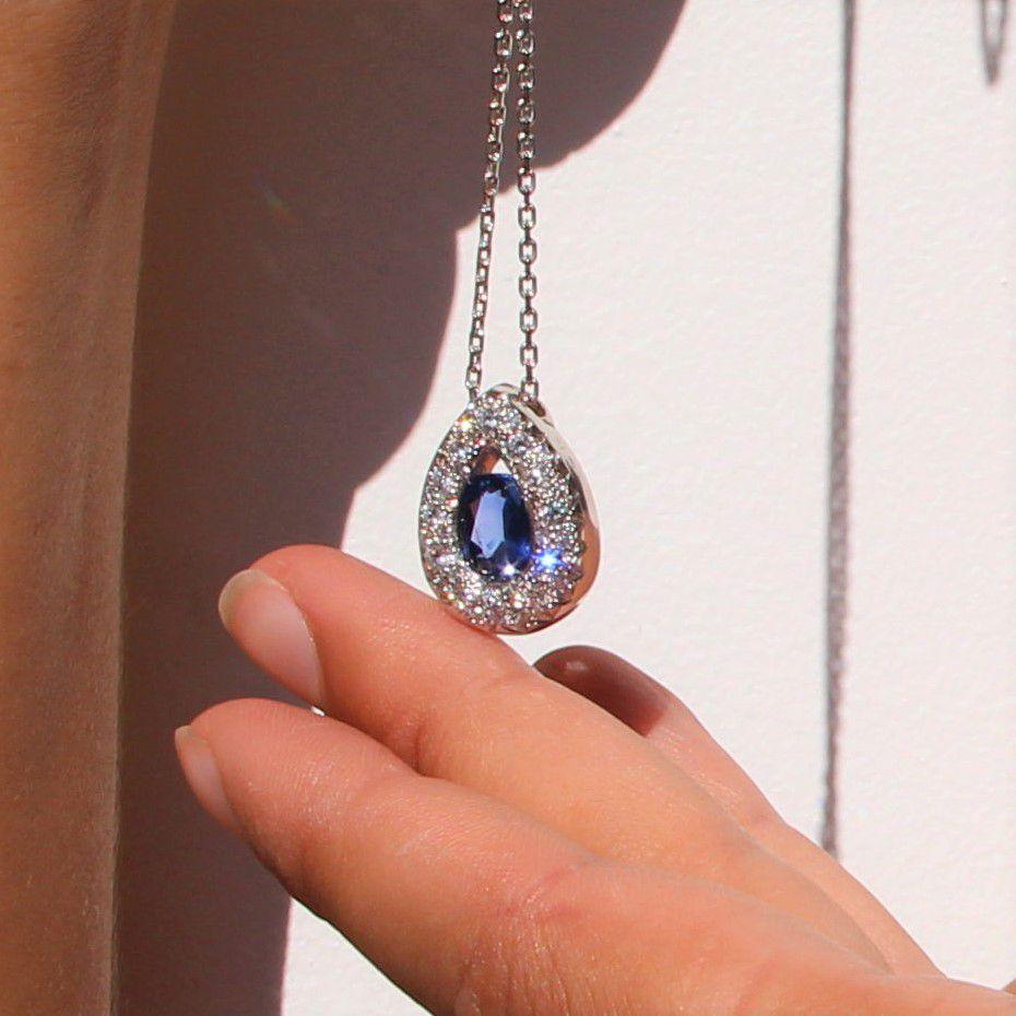 Modern Sapphire Diamonds 18 Karat White Gold Drop Pendant Necklace For Sale 13
