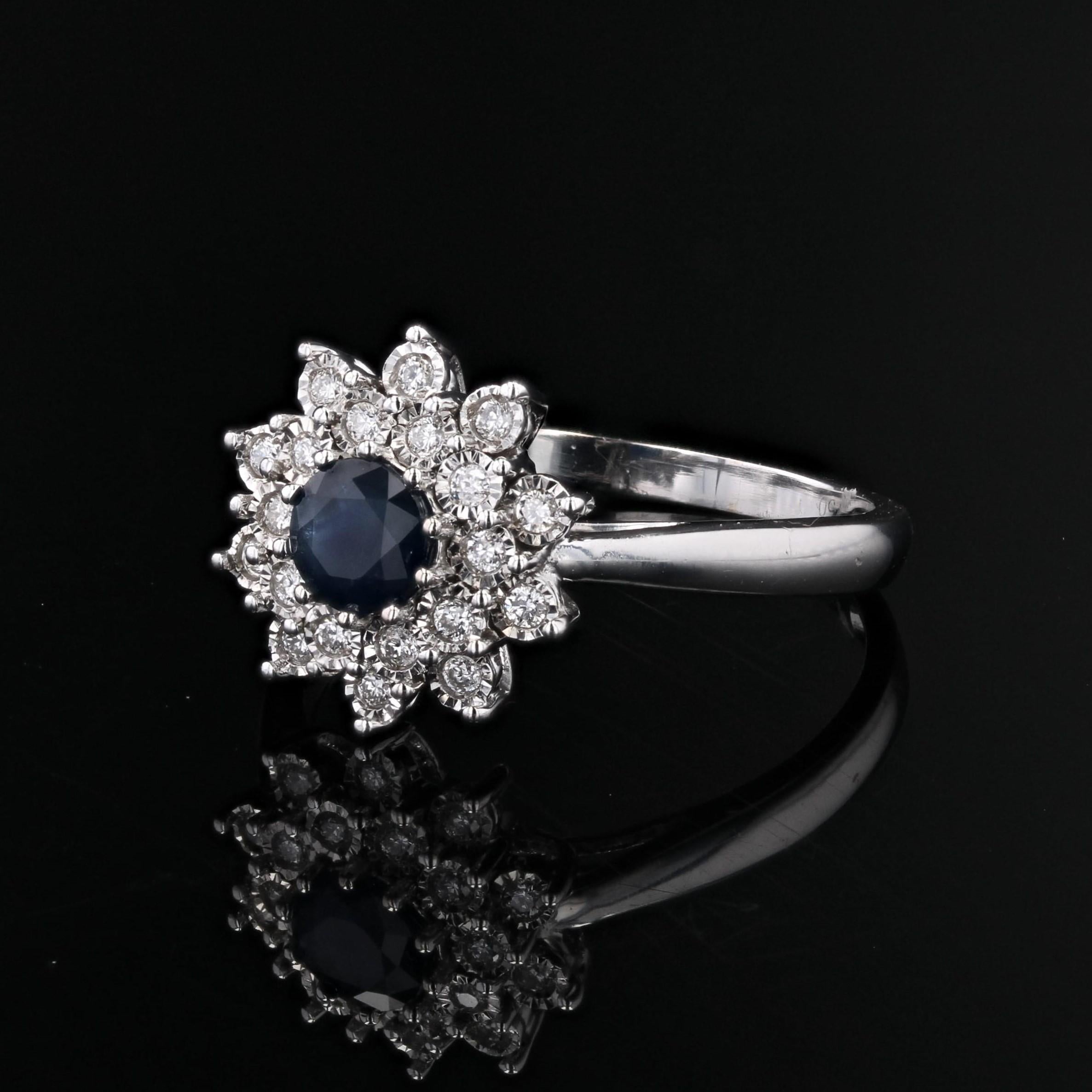 Modern Sapphire Diamonds 18 Karat White Gold Flower Cluster Ring For Sale 2