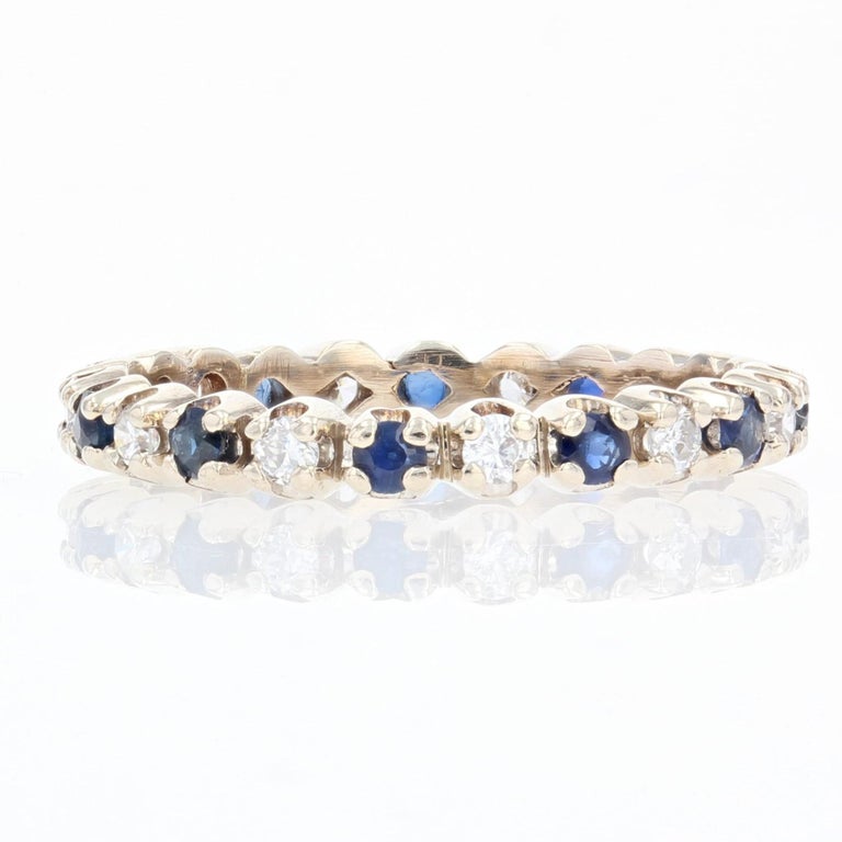 Women's Modern Sapphire Diamonds 18 Karat White Gold Wedding Ring For Sale