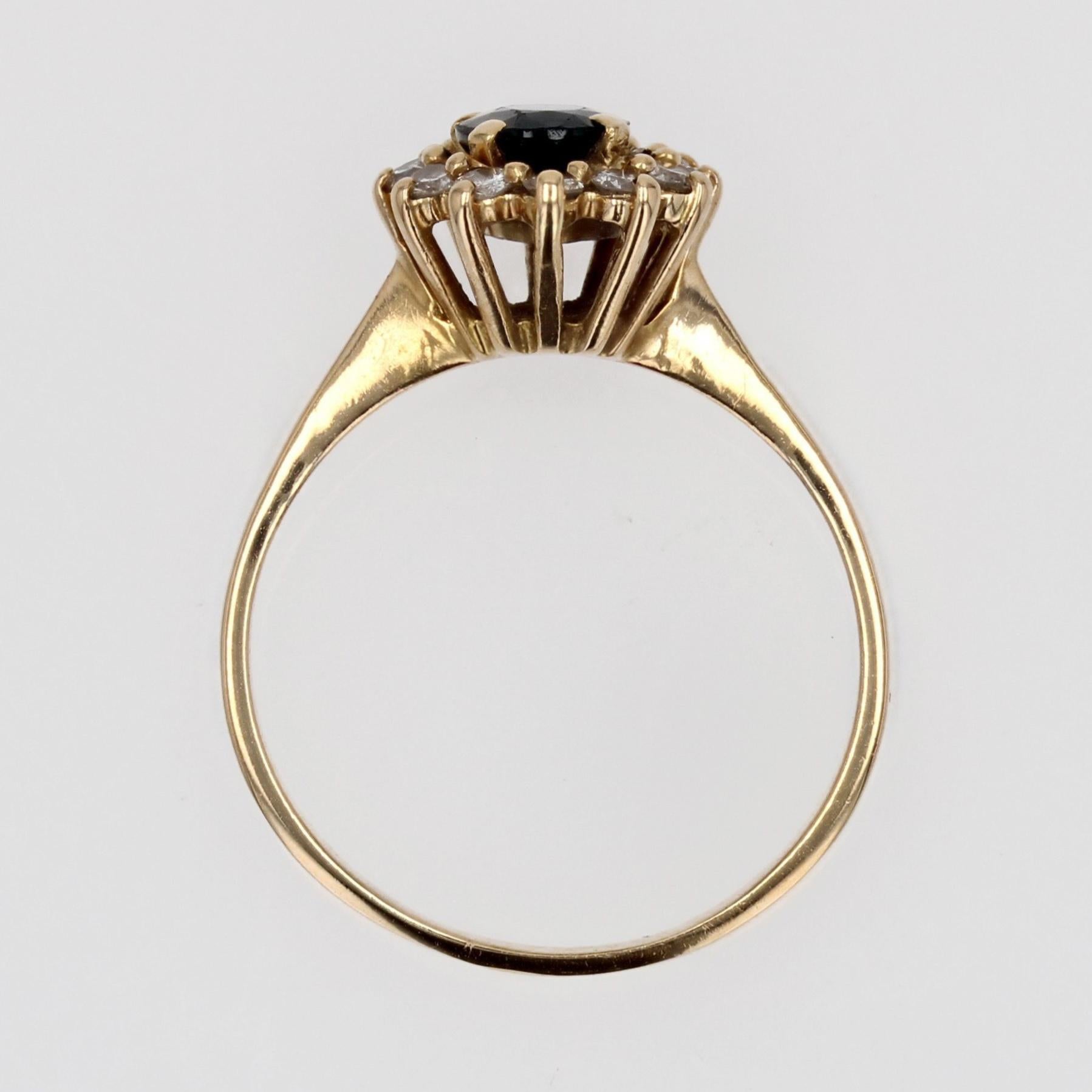 Moderner Gänseblümchenring mit Saphiren und Diamanten aus 18 Karat Gelbgold 6