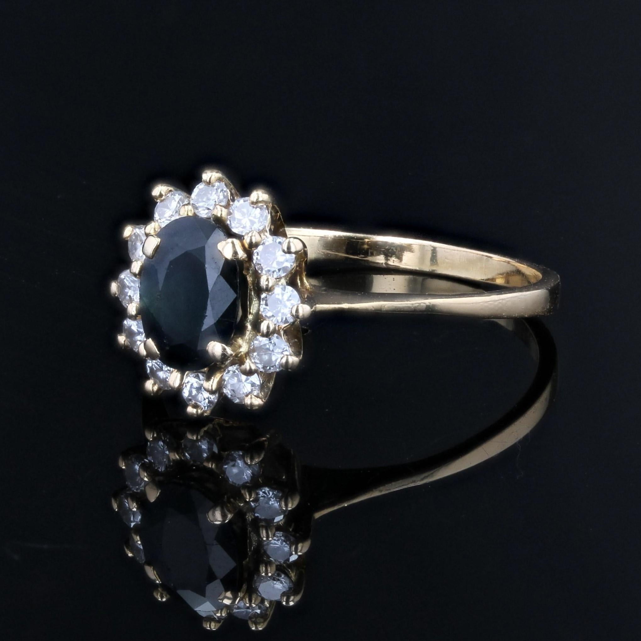 Moderner Gänseblümchenring mit Saphiren und Diamanten aus 18 Karat Gelbgold Damen